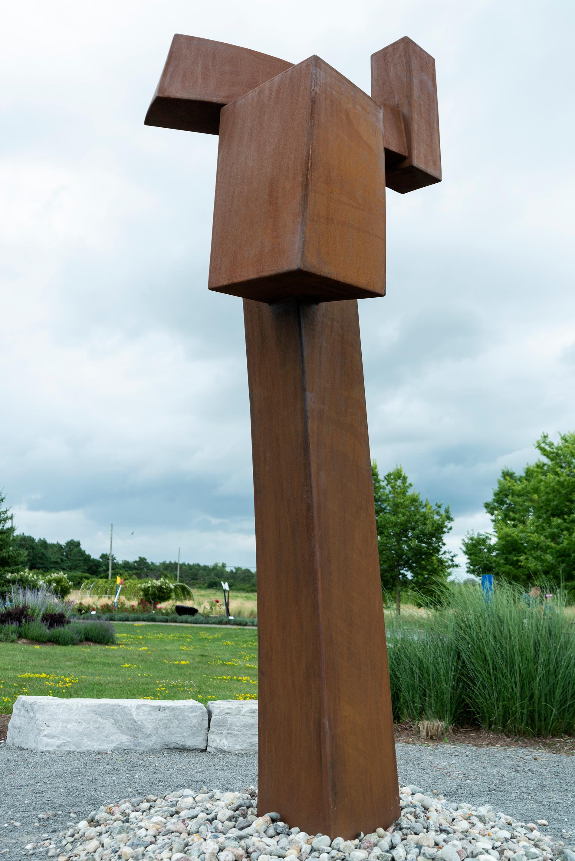Corphéum XII - haute, grande, géométrique, abstraite, sculpture d'extérieur en acier Corten 4