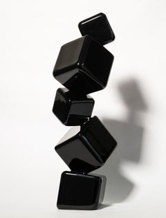 Effervescence Black VII – geometrische, abstrakte, pulverbeschichtete Stahlskulptur