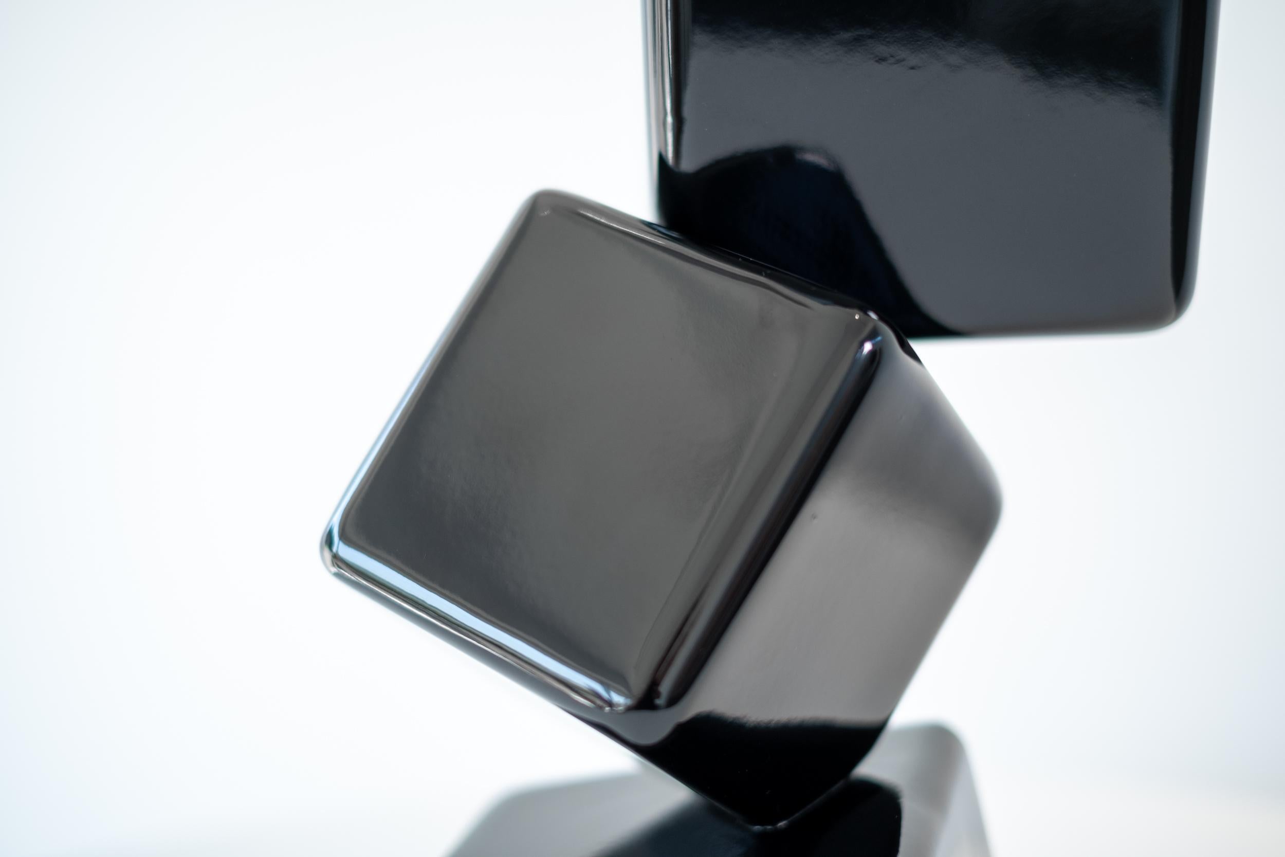 Effervescence Black VIII – geometrische, abstrakte, pulverbeschichtete Stahlskulptur im Angebot 5