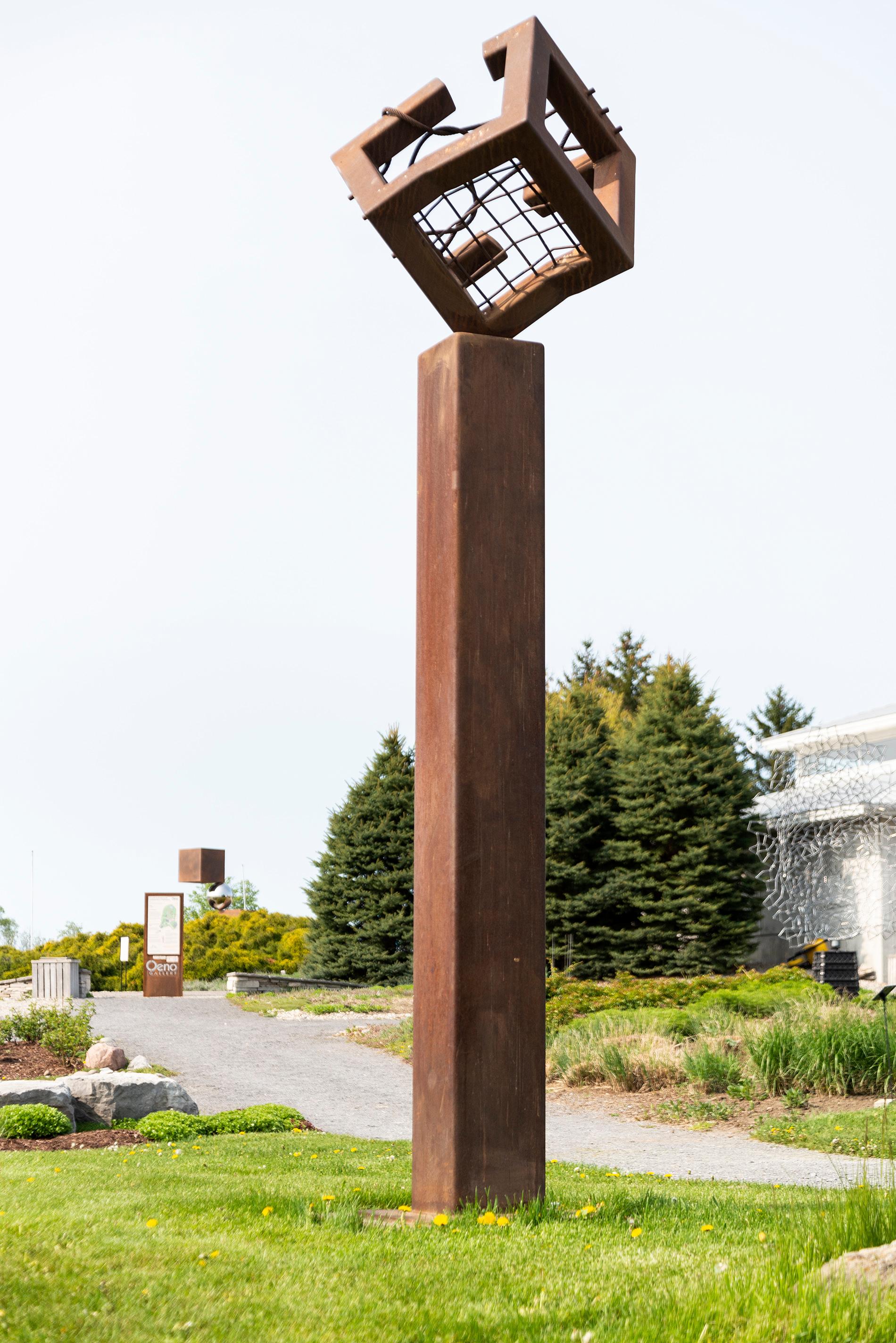 Préhension - sculpture d'extérieur haute, grande, géométrique, abstraite en acier Corten en vente 3