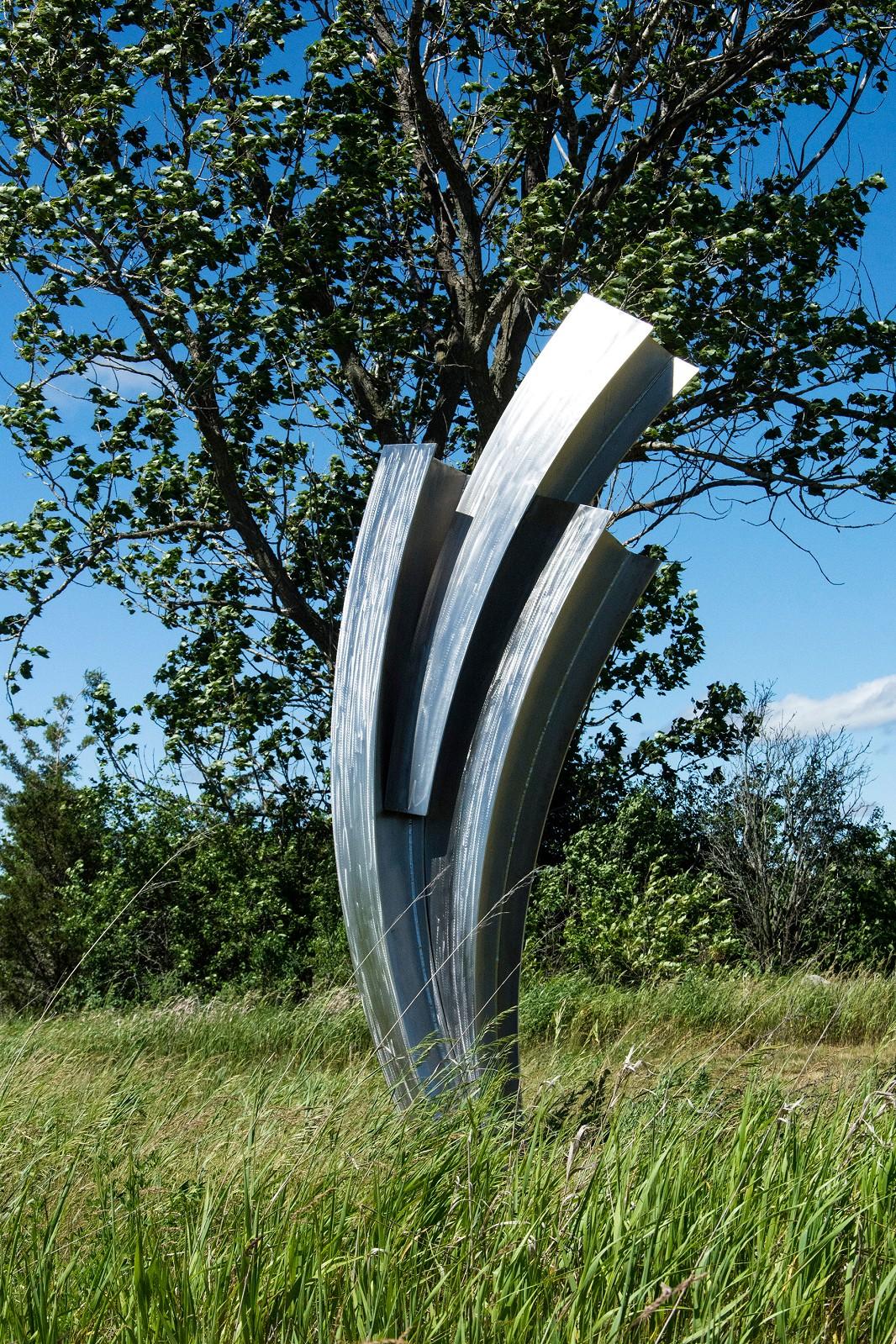 outdoor stainless steel sculpture
