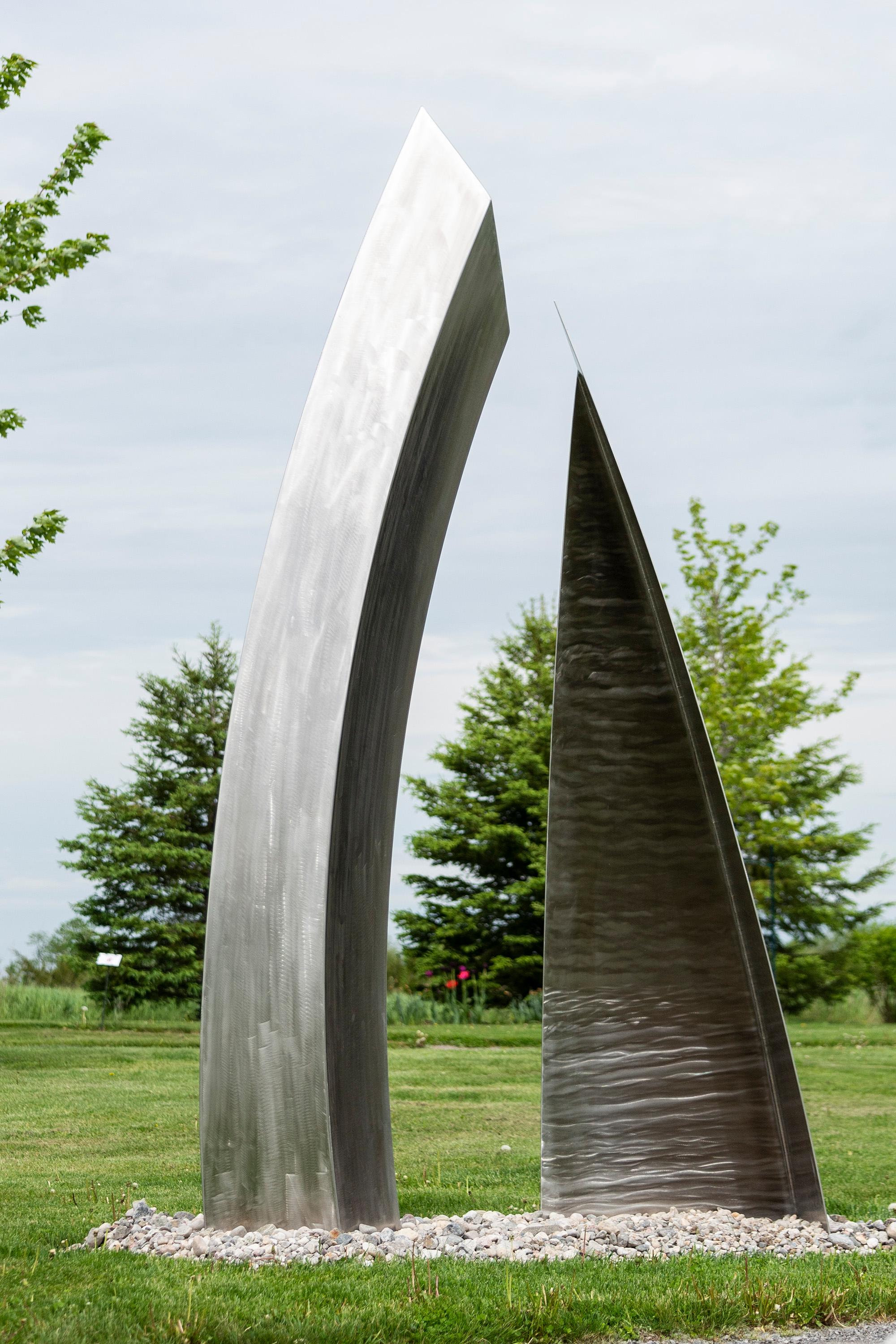 Rencontre (Encounter) - geometric, abstract, stainless steel outdoor sculpture For Sale 3