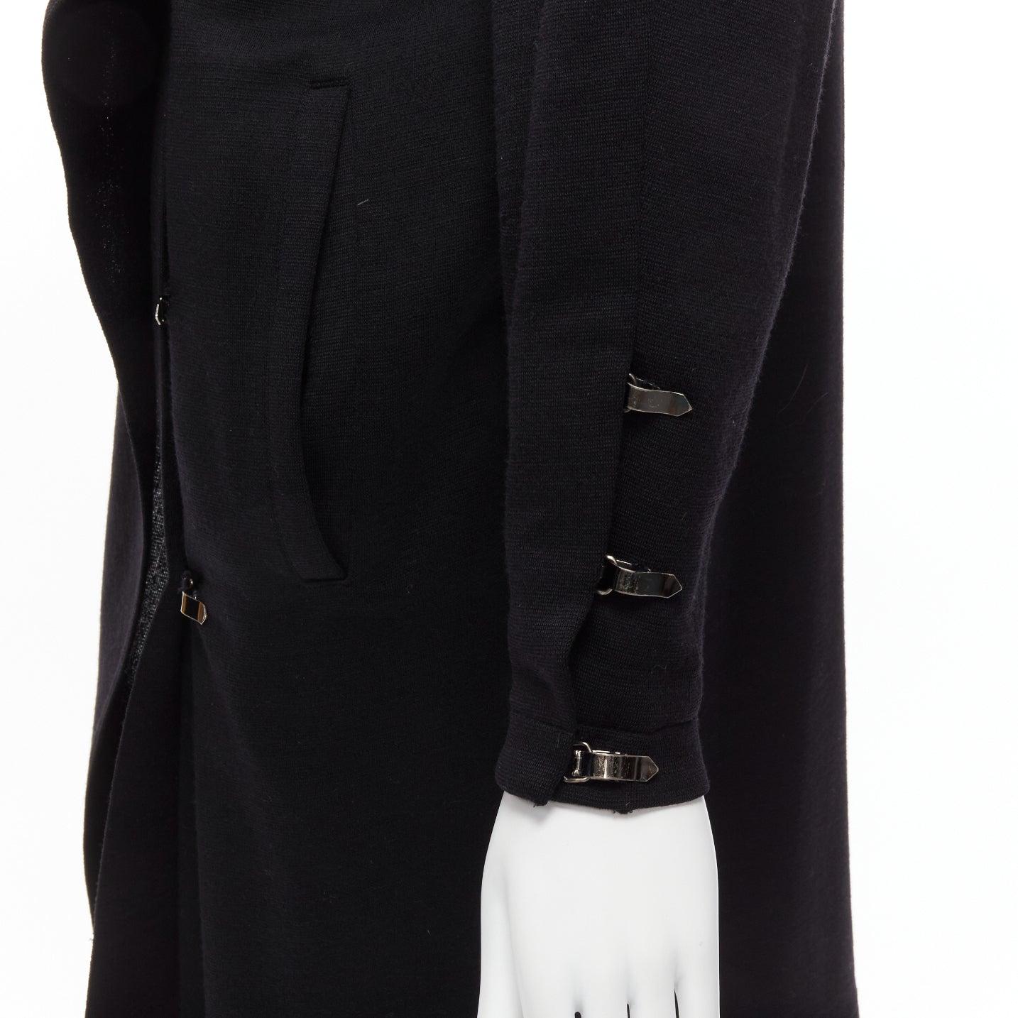 CLAUDE MONTANA 1980 Vintage manteau en laine noire à col écharpe et fermetures à glissière IT9A3 S en vente 4