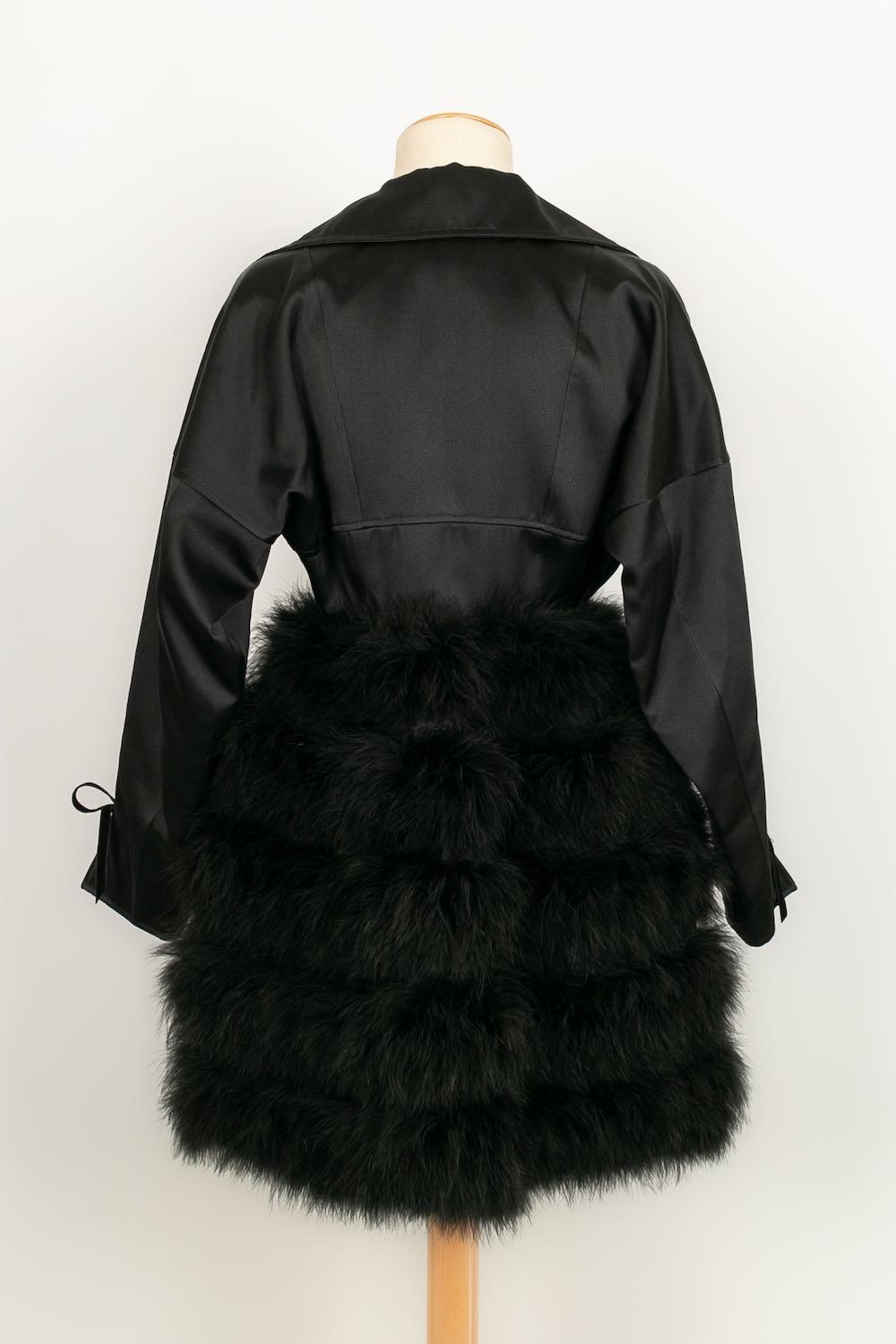 Claude Montana Black Satin and Marabou Feather Coat, 1993 In Excellent Condition For Sale In SAINT-OUEN-SUR-SEINE, FR