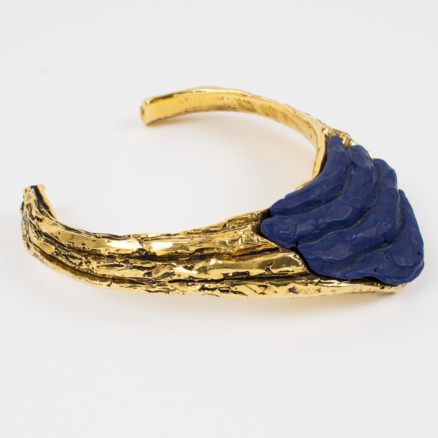 Women's or Men's Claude Montana for Claire Deve Massive Futuristic Gilt and Blue Resin Necklace For Sale