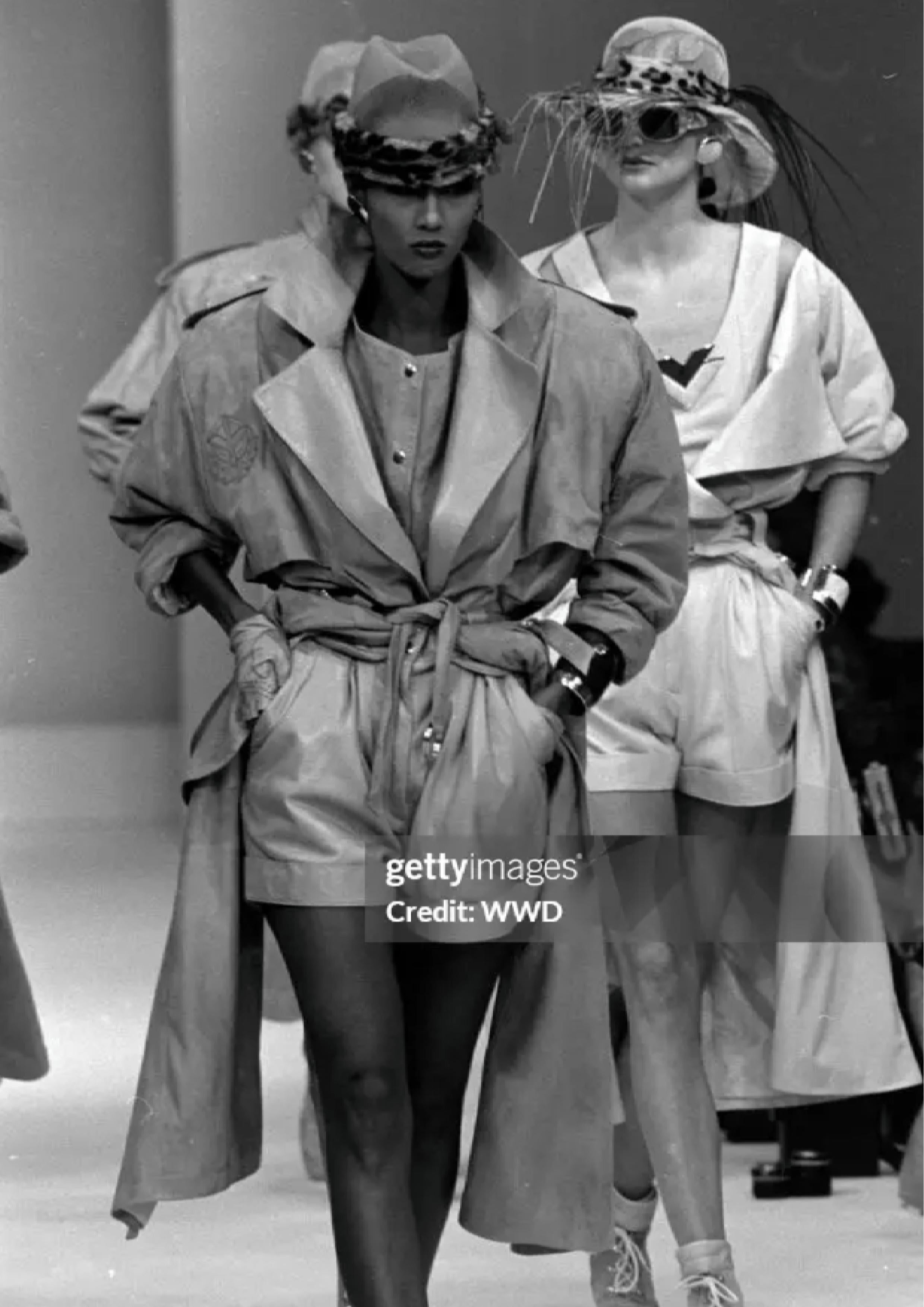Claude Montana for Idéal Cuir Paris - Vintage High-Waisted Leather Shorts For Sale 9