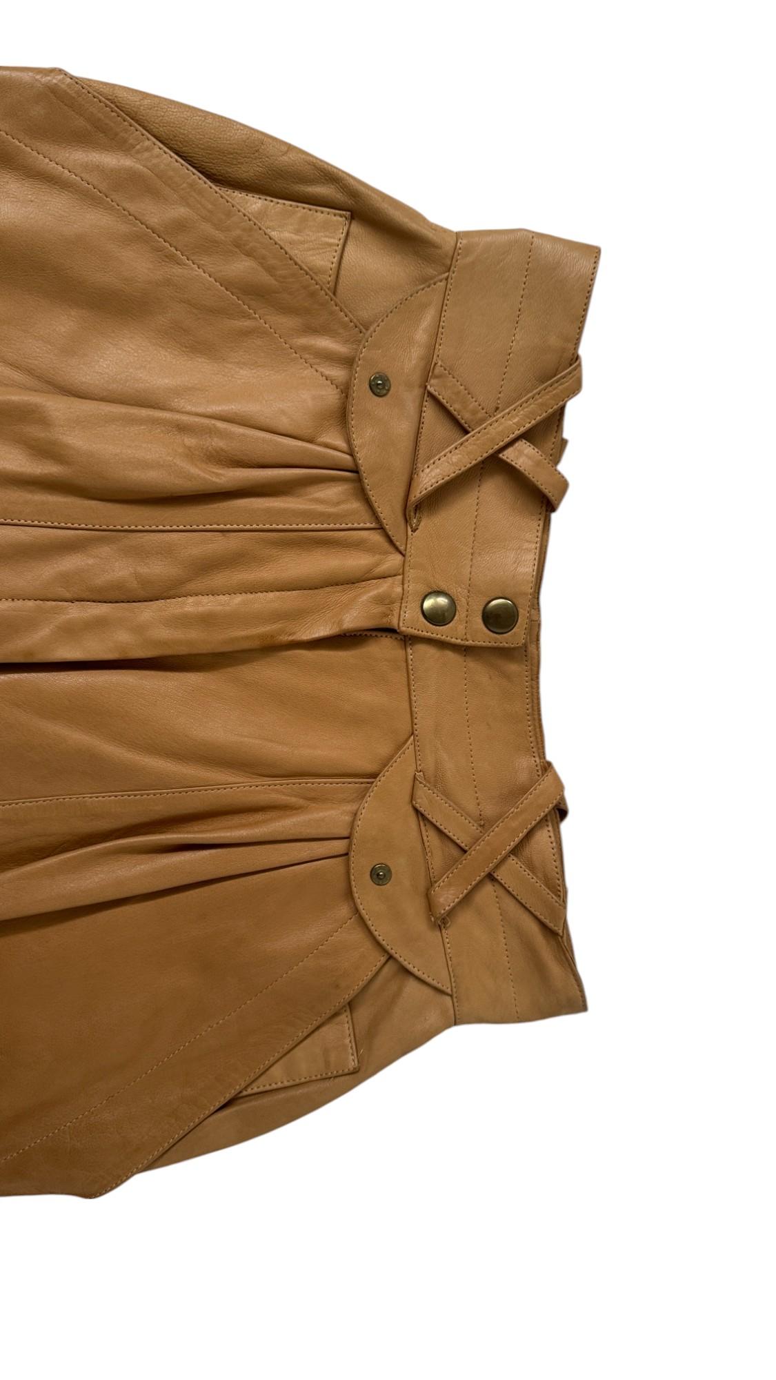 Women's or Men's Claude Montana for Idéal Cuir Paris - Vintage High-Waisted Leather Shorts For Sale