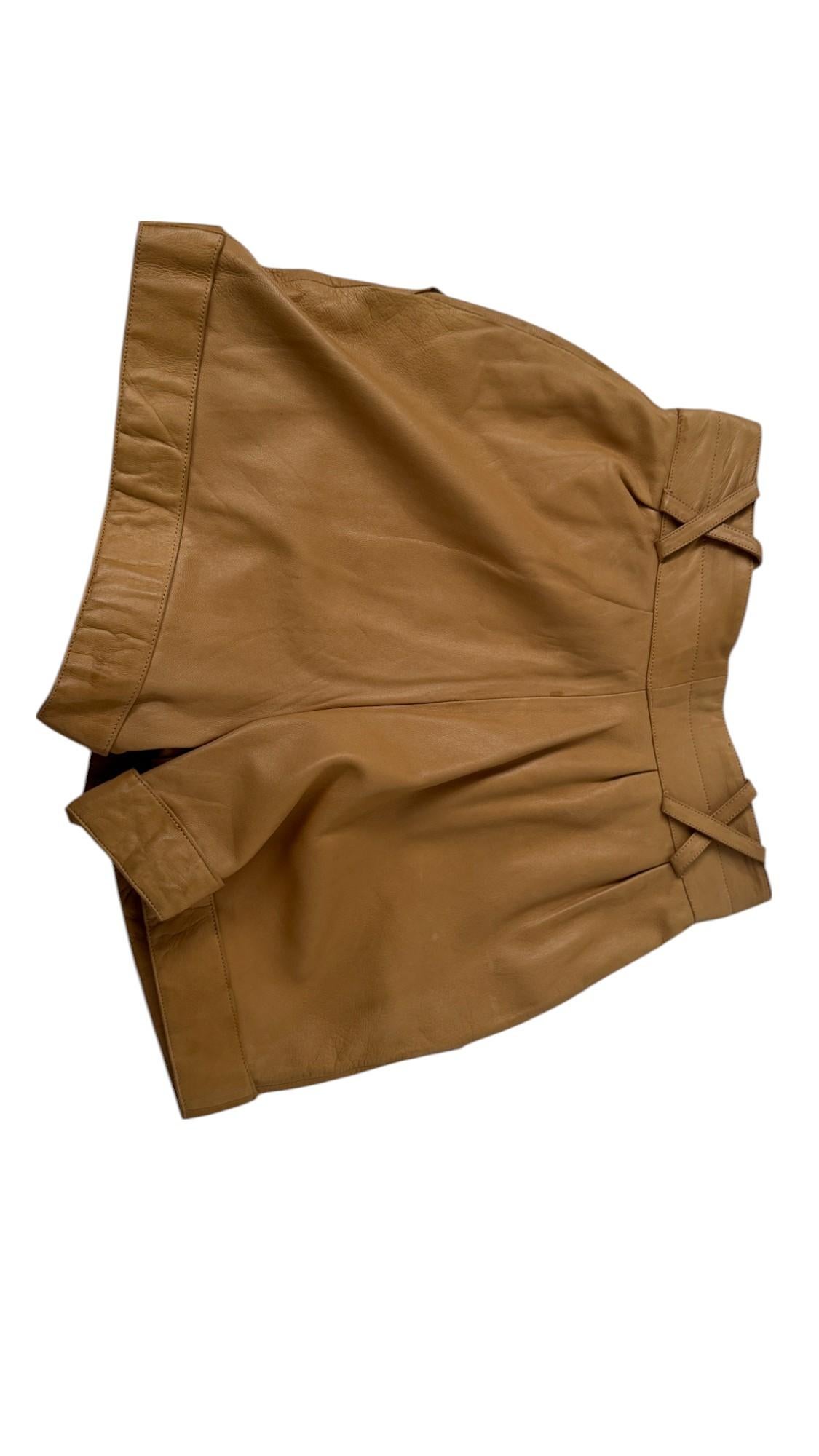 Claude Montana for Idéal Cuir Paris - Vintage High-Waisted Leather Shorts For Sale 3