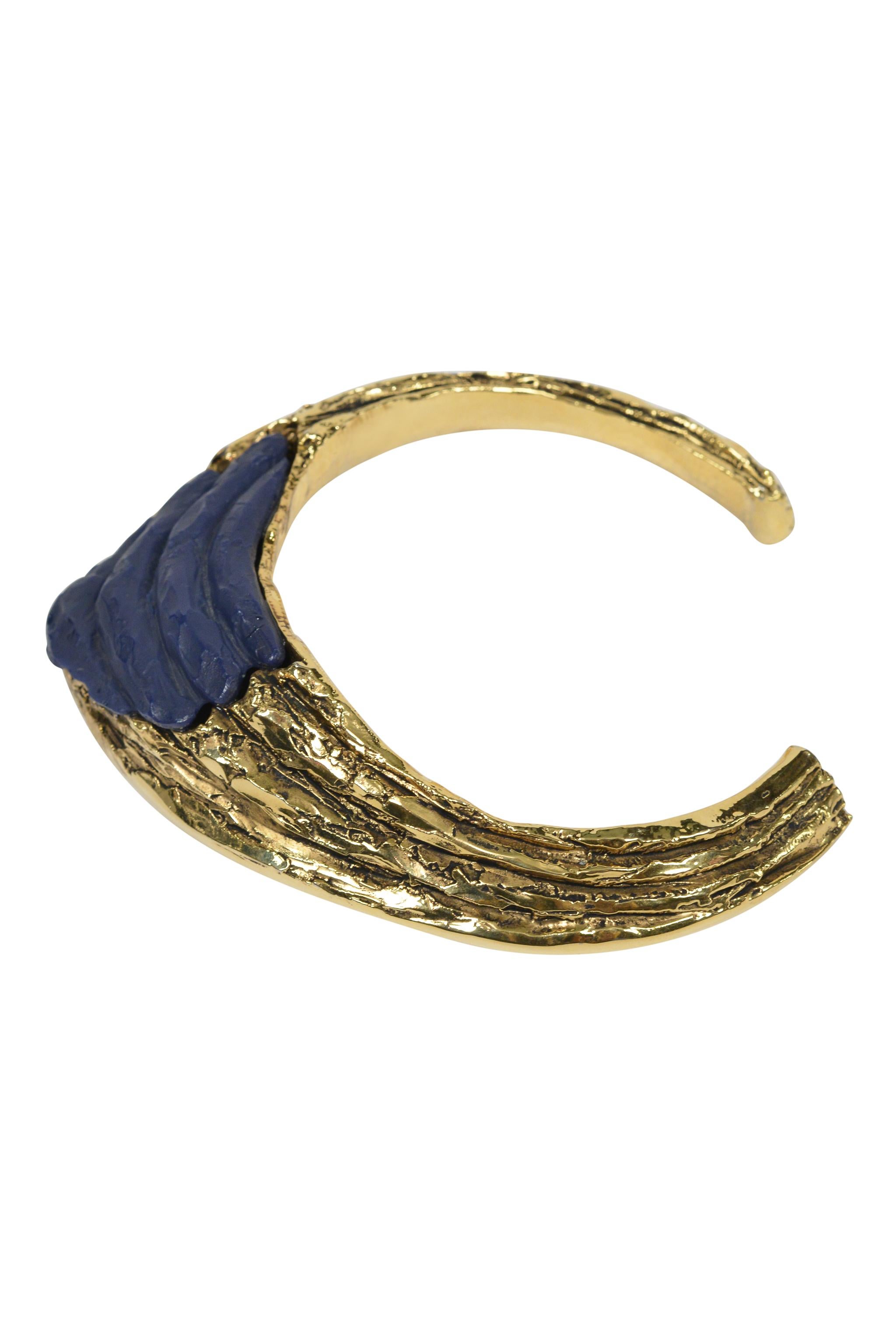 Claude Montana Gold-Tone Metal Choker With Blue Resin In Excellent Condition In Los Angeles, CA