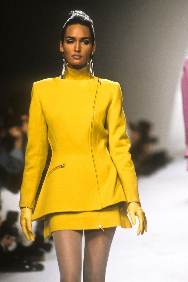  Claude Montana, tailleur jupe futuriste néon, A/H 1991 en vente 8