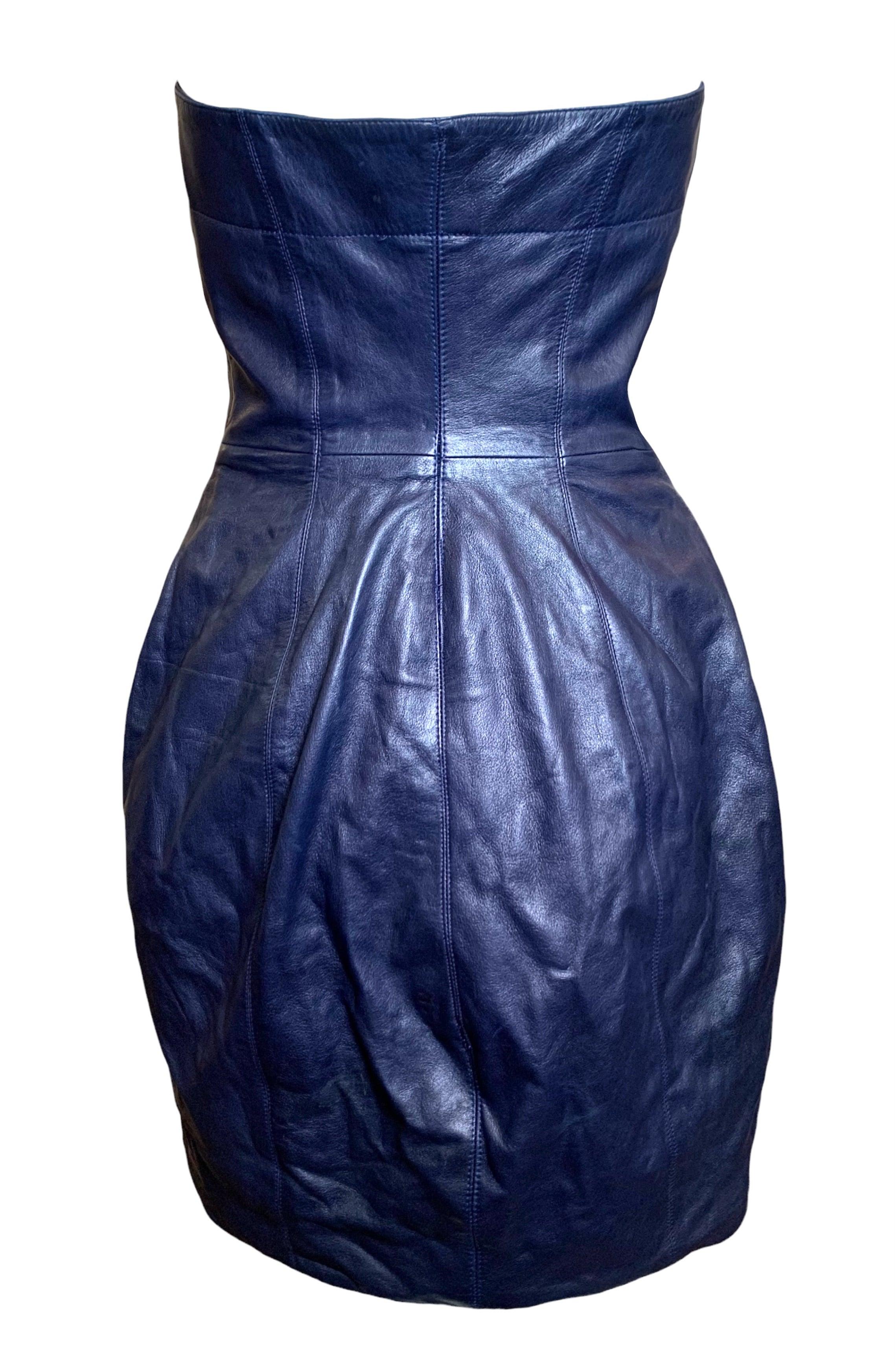 Claude Montana Seltenes trägerloses Minikleid aus Lammleder, 1970er Jahre (Violett) im Angebot