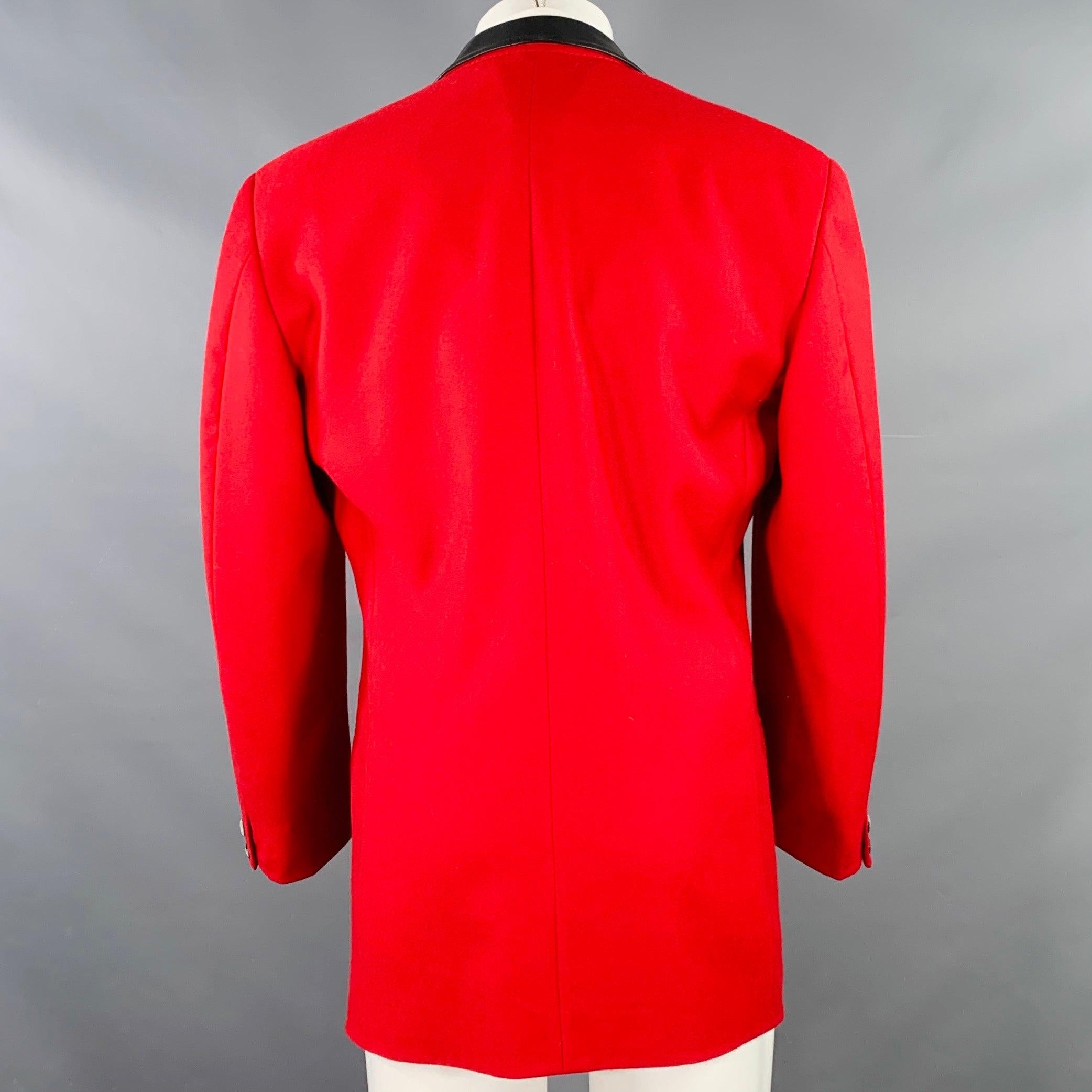 De los hombres CLAUDE MONTANA Talla 40 Rojo Negro Lana virgen Solapa de pico Abrigo de deporte