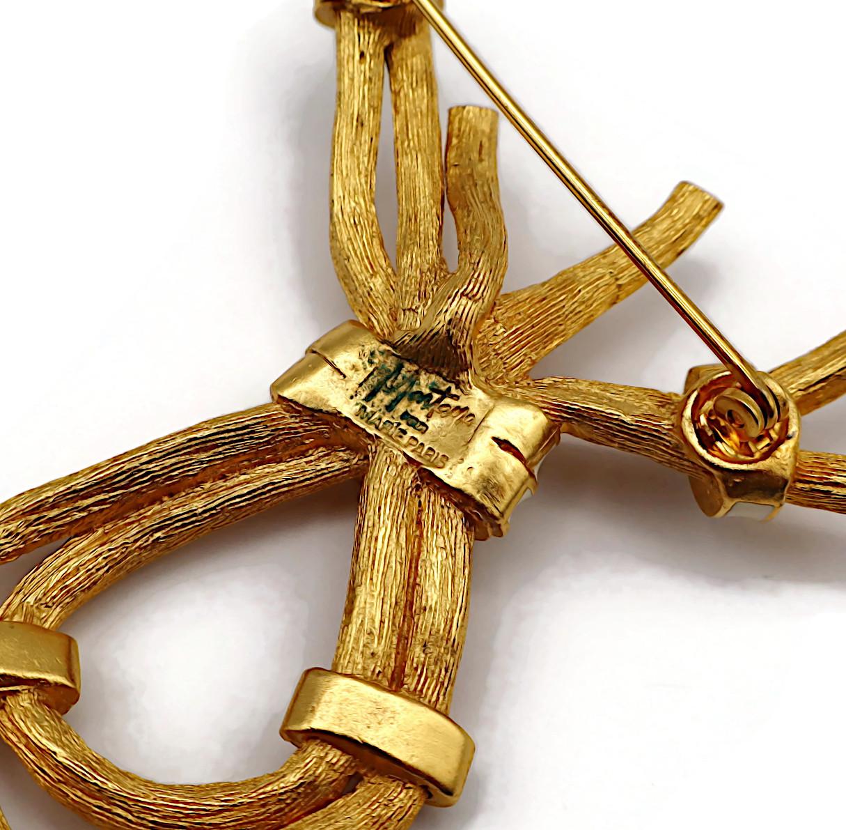 CLAUDE MONTANA Vintage Gold Tone & White Enamel Ribbed Branches Brooch For Sale 6