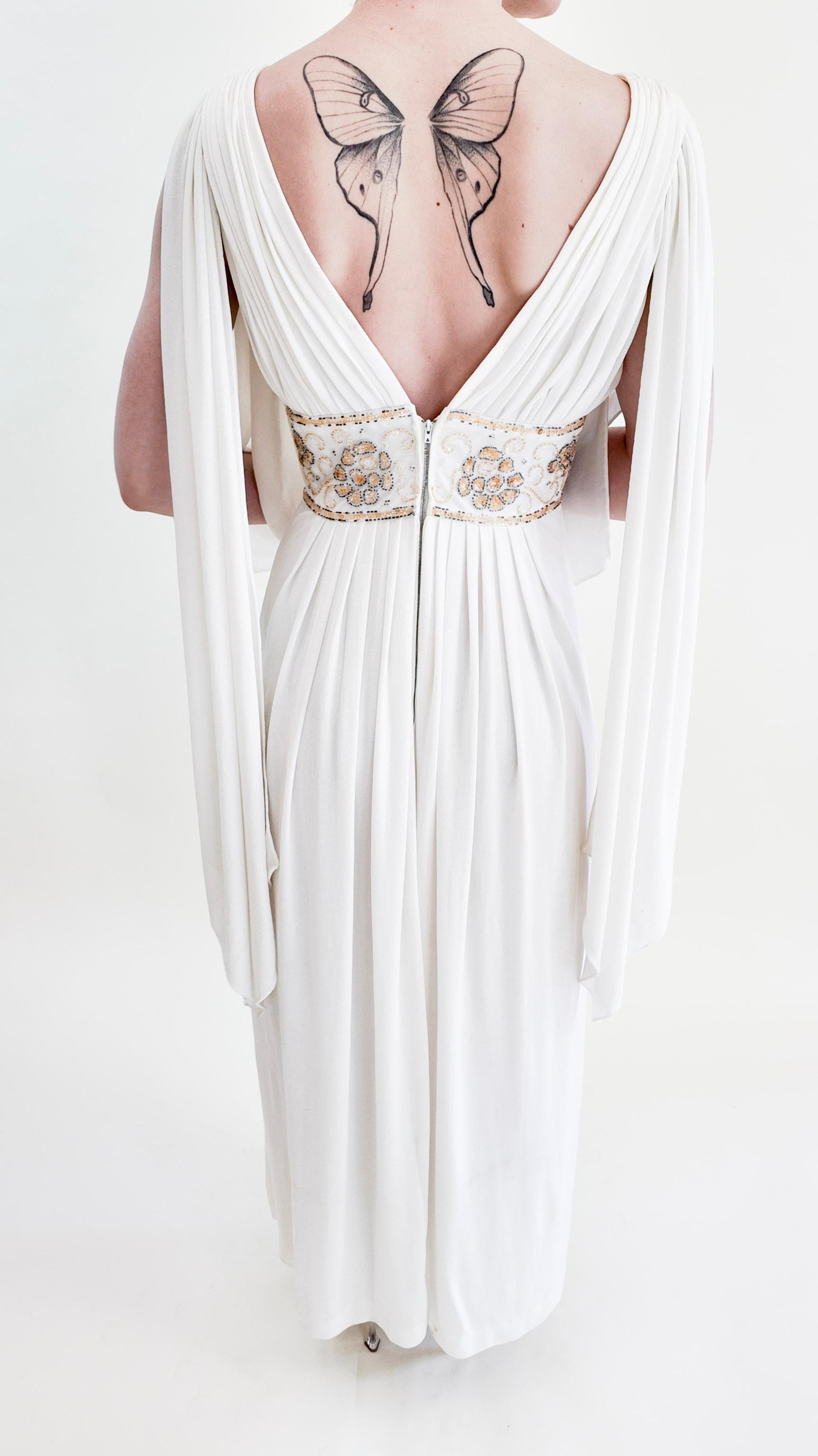 Claude Riha - Vestito bianco con ali d'angelo e perline in vita in vendita 9