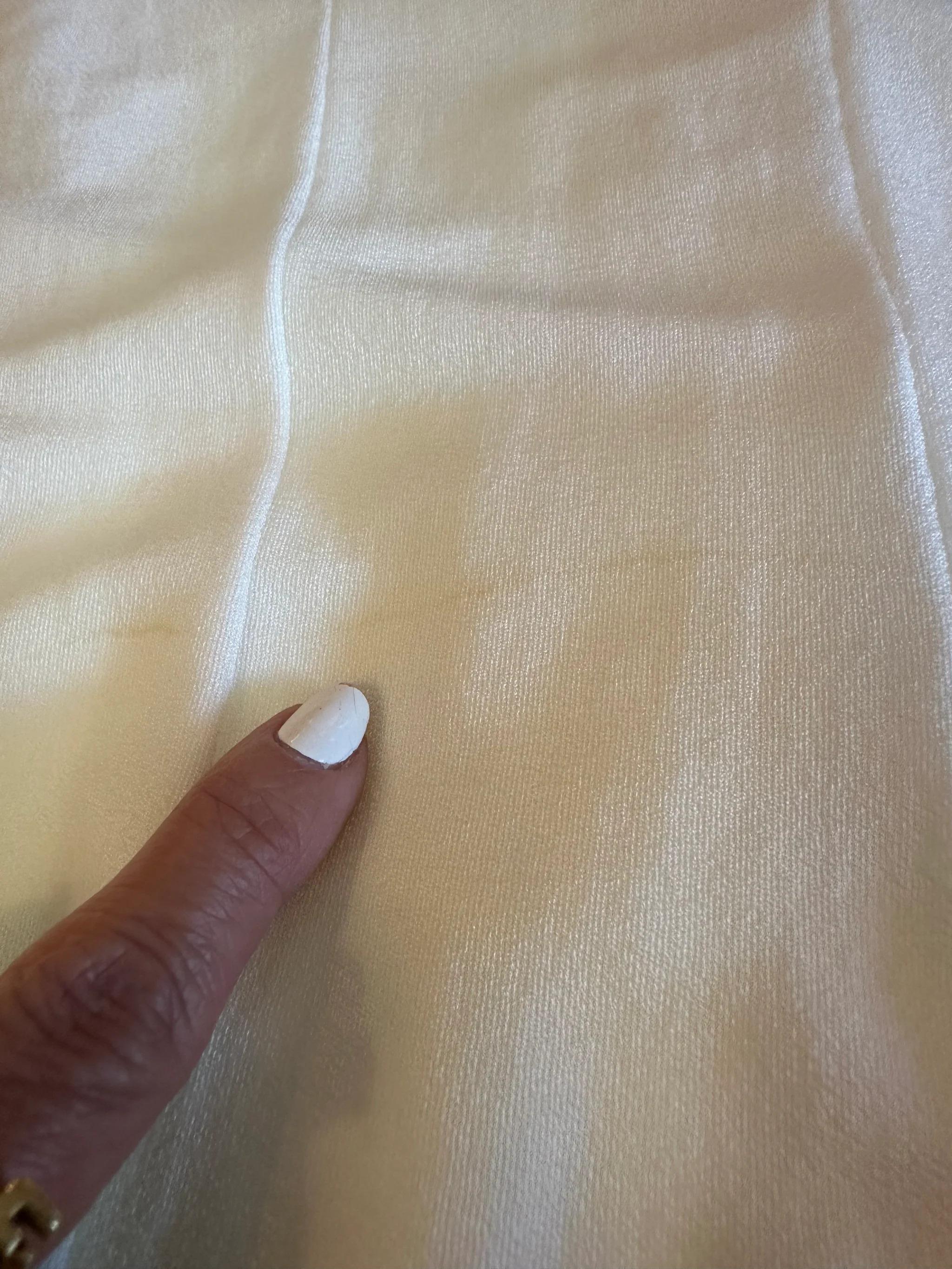 Claude Riha - Vestito bianco con ali d'angelo e perline in vita in vendita 13