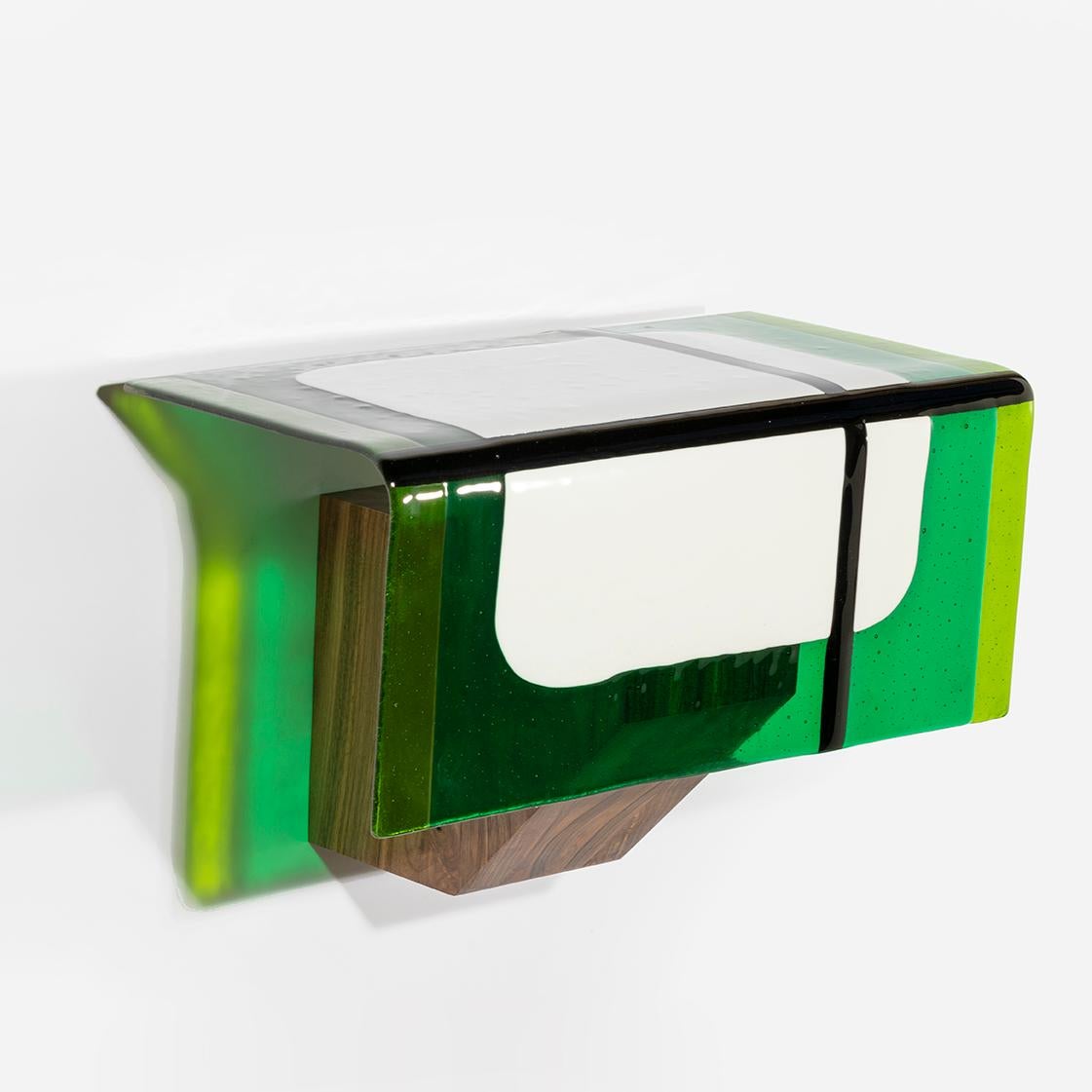 Vetro di Murano Claude Shelf Blu by Duccio Maria Gambi in Walnut and Murano Glass in vendita