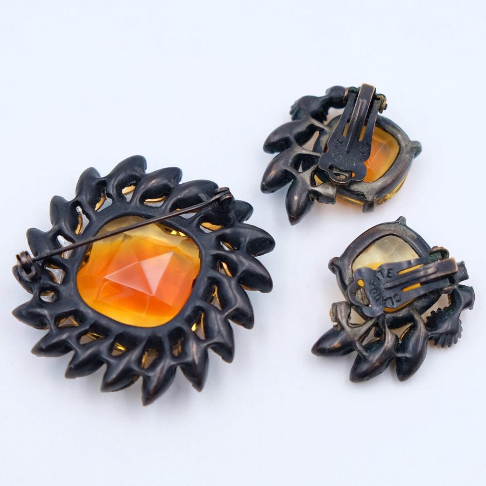 Claudette Vintage Set Brooch and Earrings 1950s In Excellent Condition For Sale In Austin, TX