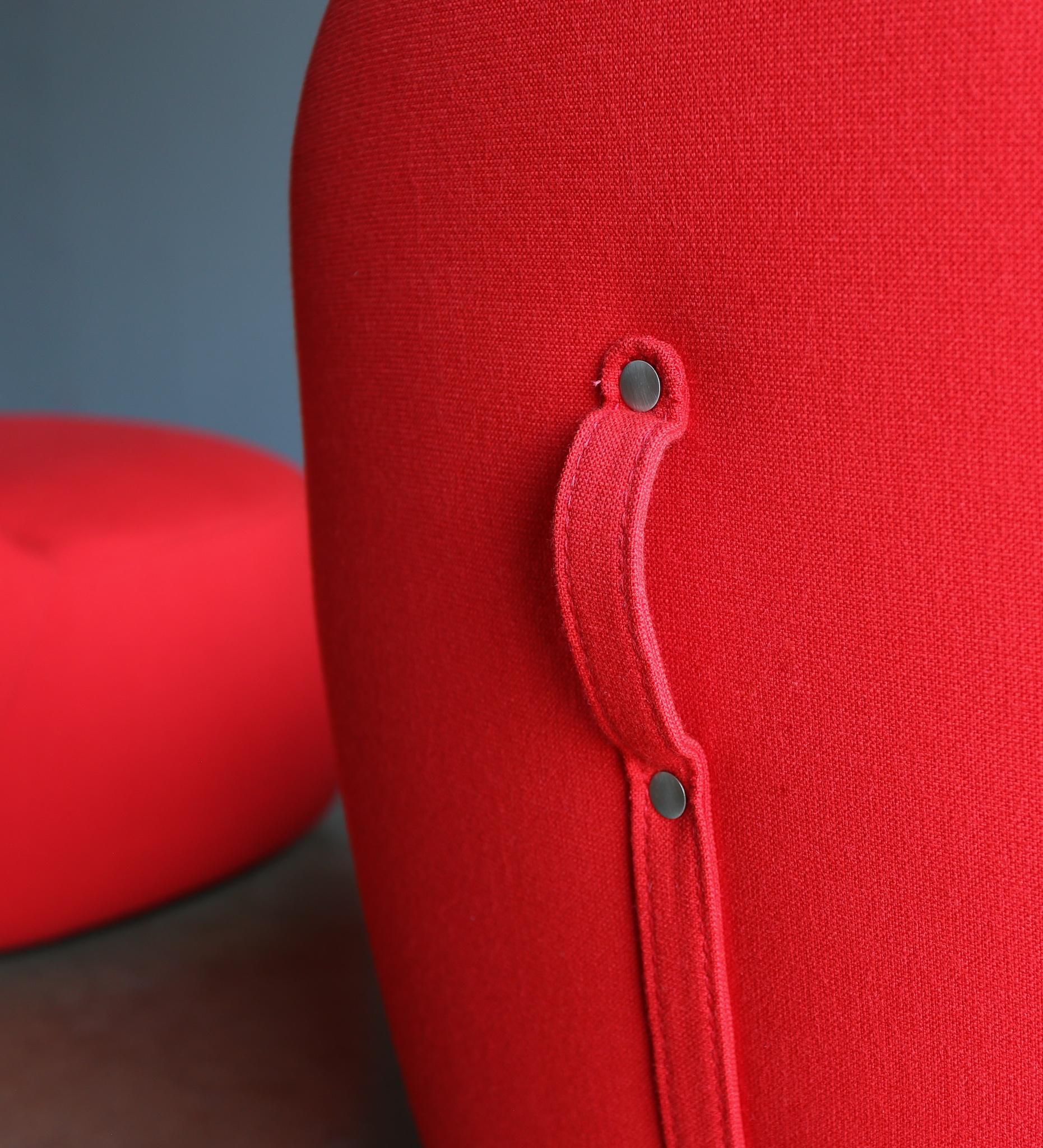 Claudia + Harry Washington Mitt Lounge Chairs for Bernhardt, circa 2015 9