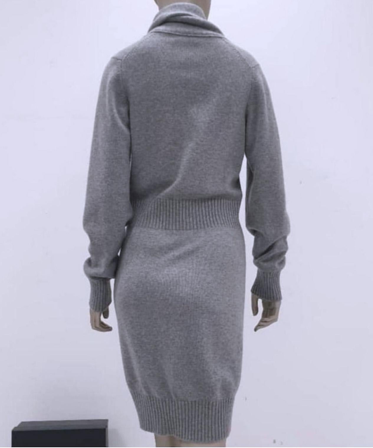 Claudia Schiffer Style Cashmere Cardigan In Excellent Condition In Dubai, AE