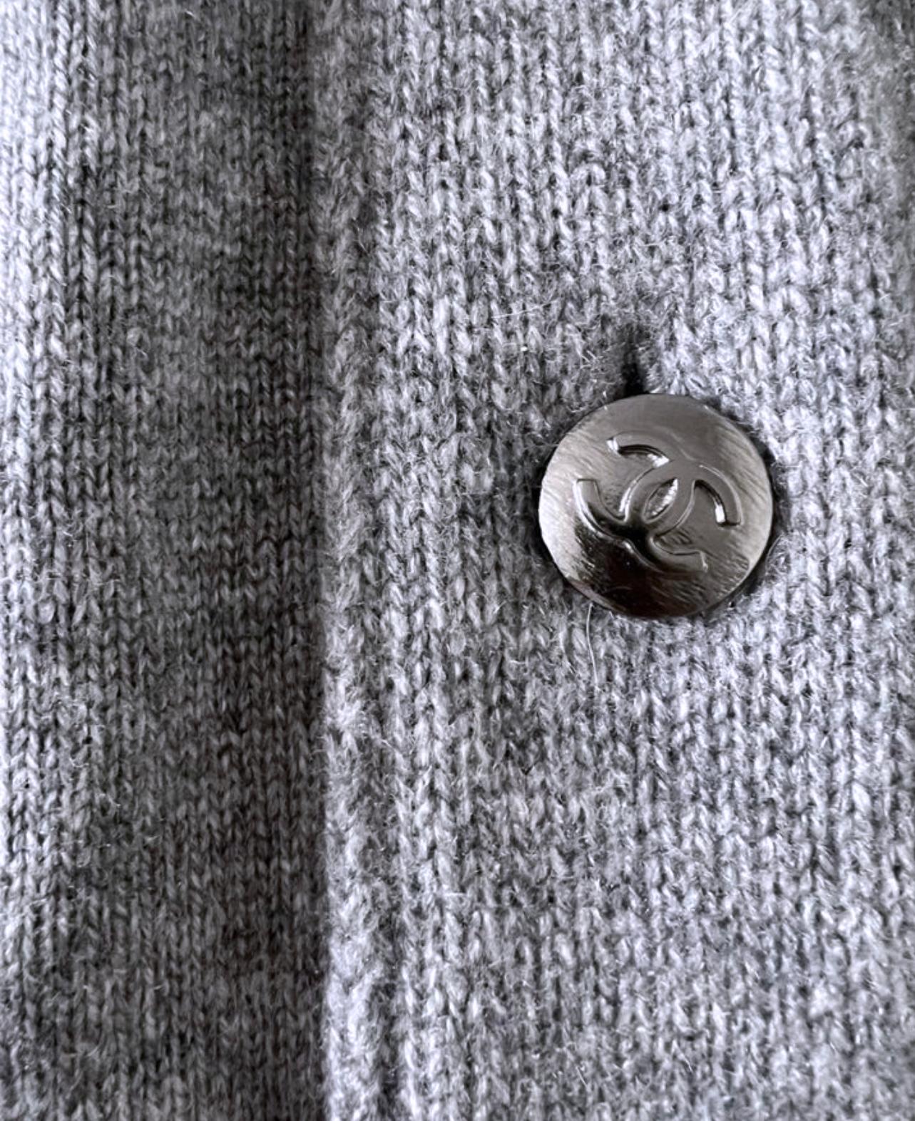 Women's or Men's Claudia Schiffer Style Cashmere Cardigan