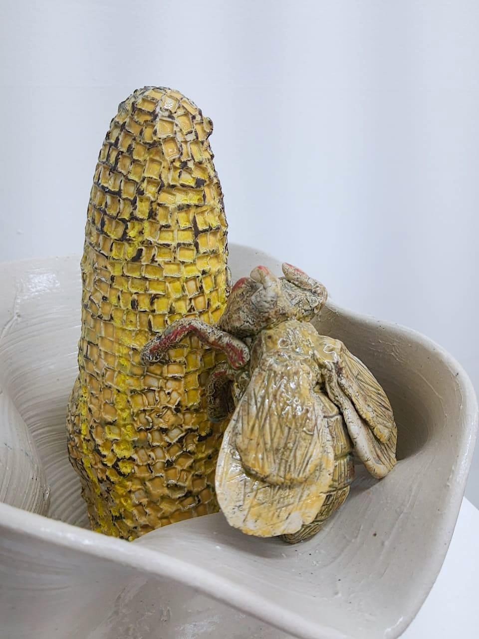 Bol à abeilles - Contemporain Sculpture par Claudio Jerónimo