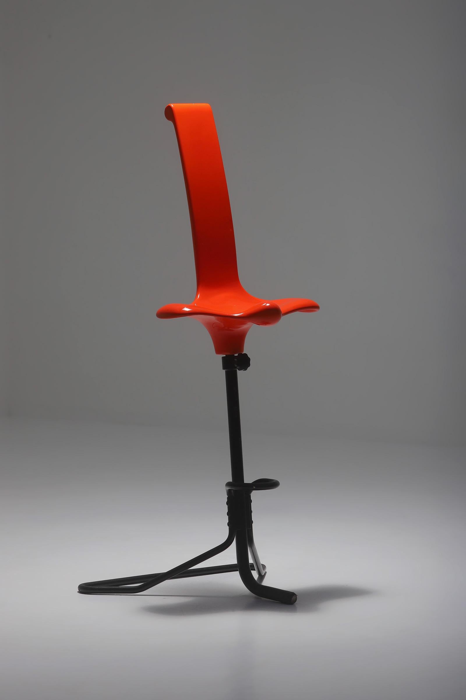 Red modern Appoggio Stool by Claudio Salocchi for Sormani For Sale 5