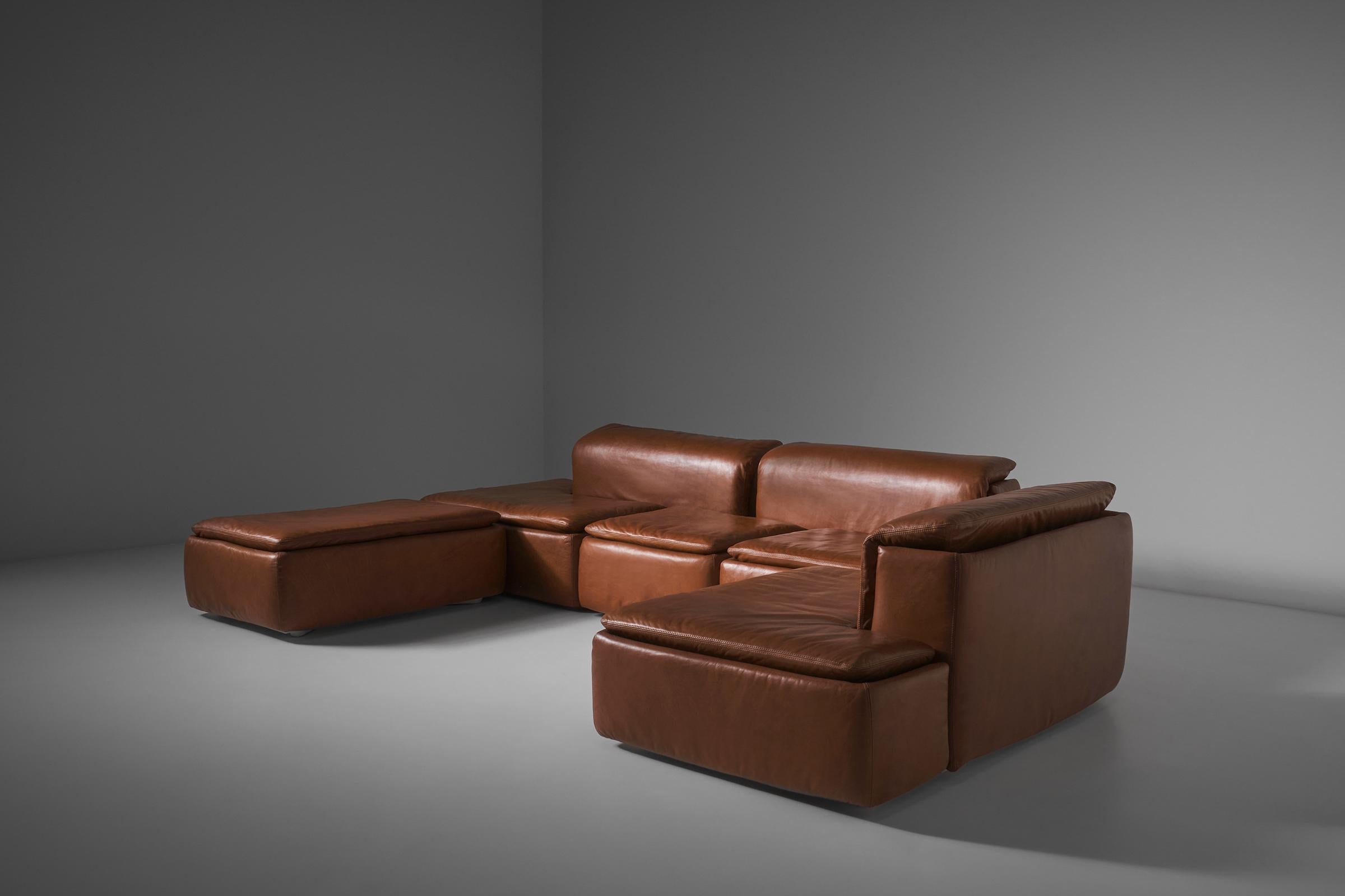 Claudio Salocchi ‘Paione’ Modular Sofa for Sormani, Italy 1968 4