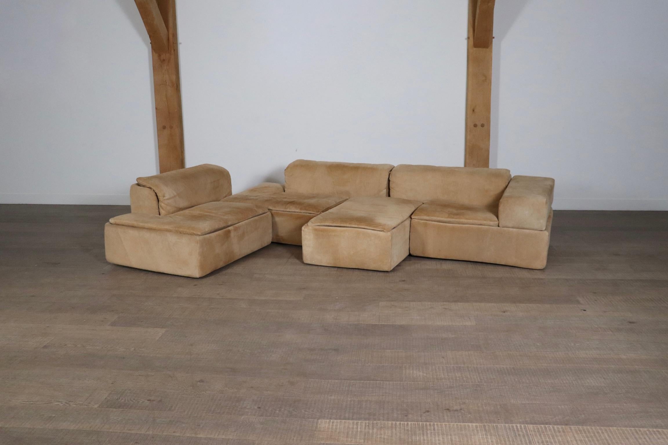 Suede Claudio Salocchi ‘Paione’ Modular Sofa For Sormani, Italy 1968
