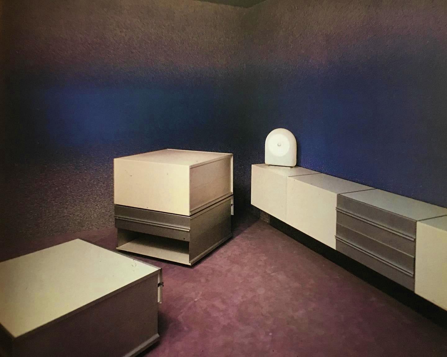 Claudio Salocchi Rare table basse en alliage d'aluminium De la série ELISSE Excellent état - En vente à Vigevano, PV