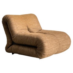 Claudio Vagnoni for 1P, 'Pagru' Lounge Chair in Original Brow Fabric, 1960s