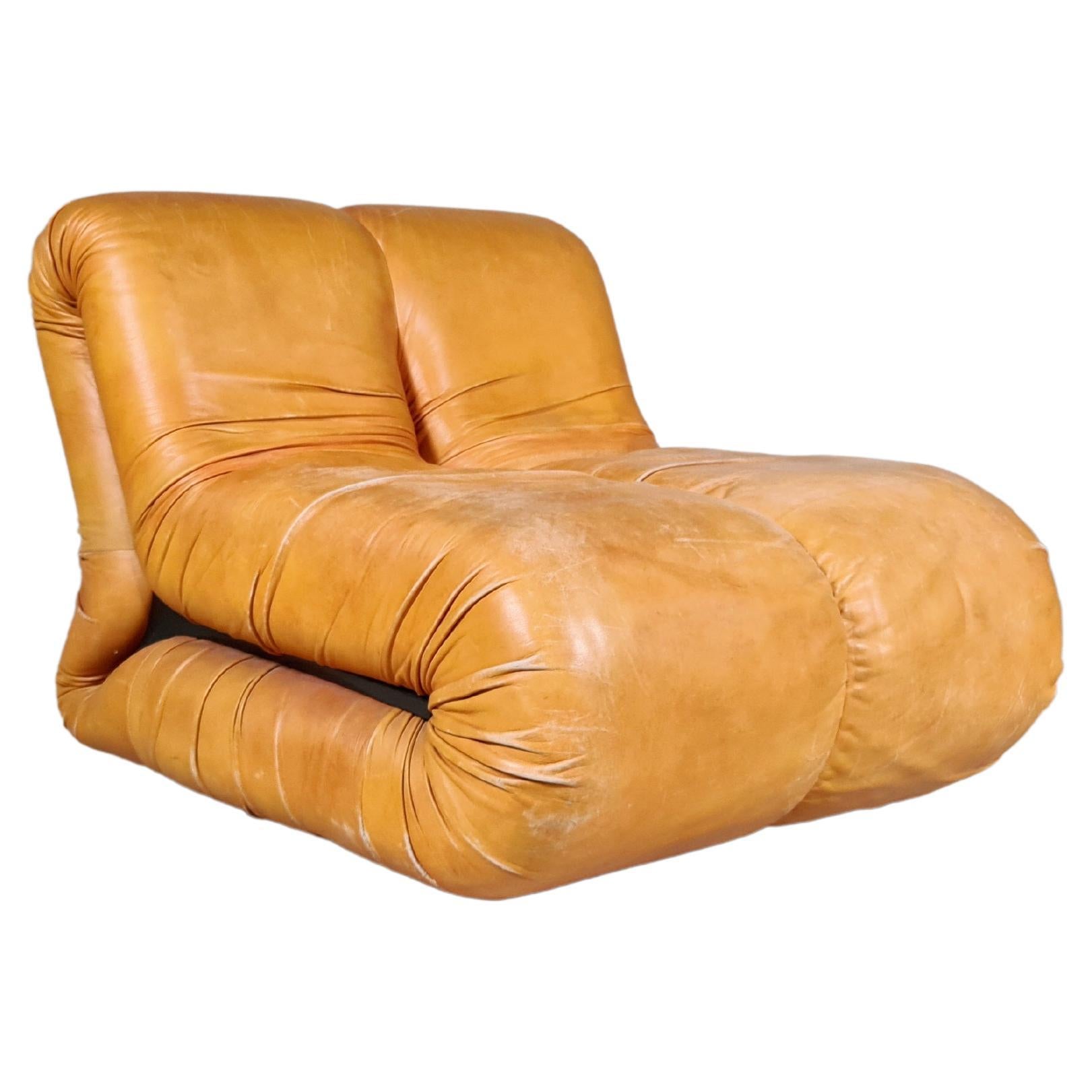 Claudio Vagnoni for 1P, 'Pagru' Lounge Chair in Original cognac Leather For Sale