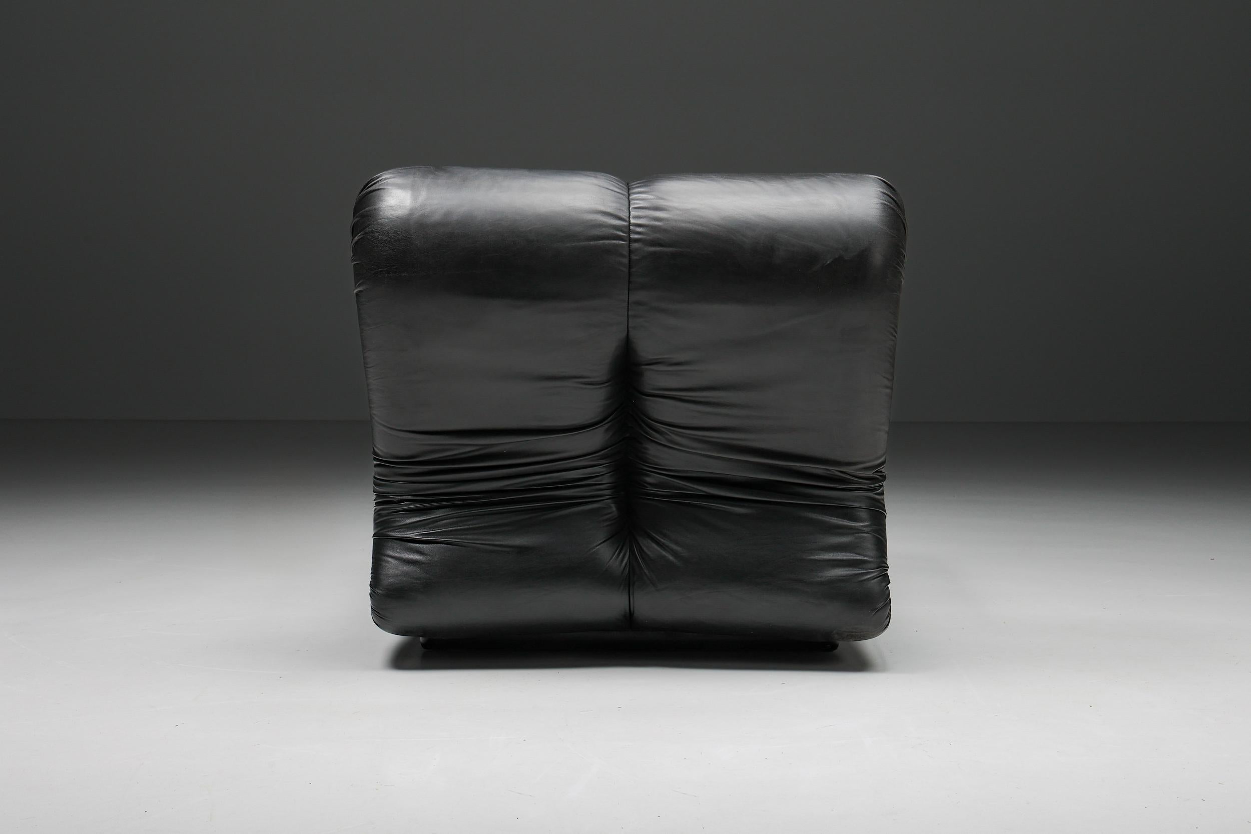 Claudio Vagnoni for 1P Pair of 'Pagru' Lounge Chairs in Black Leather, 1960 2