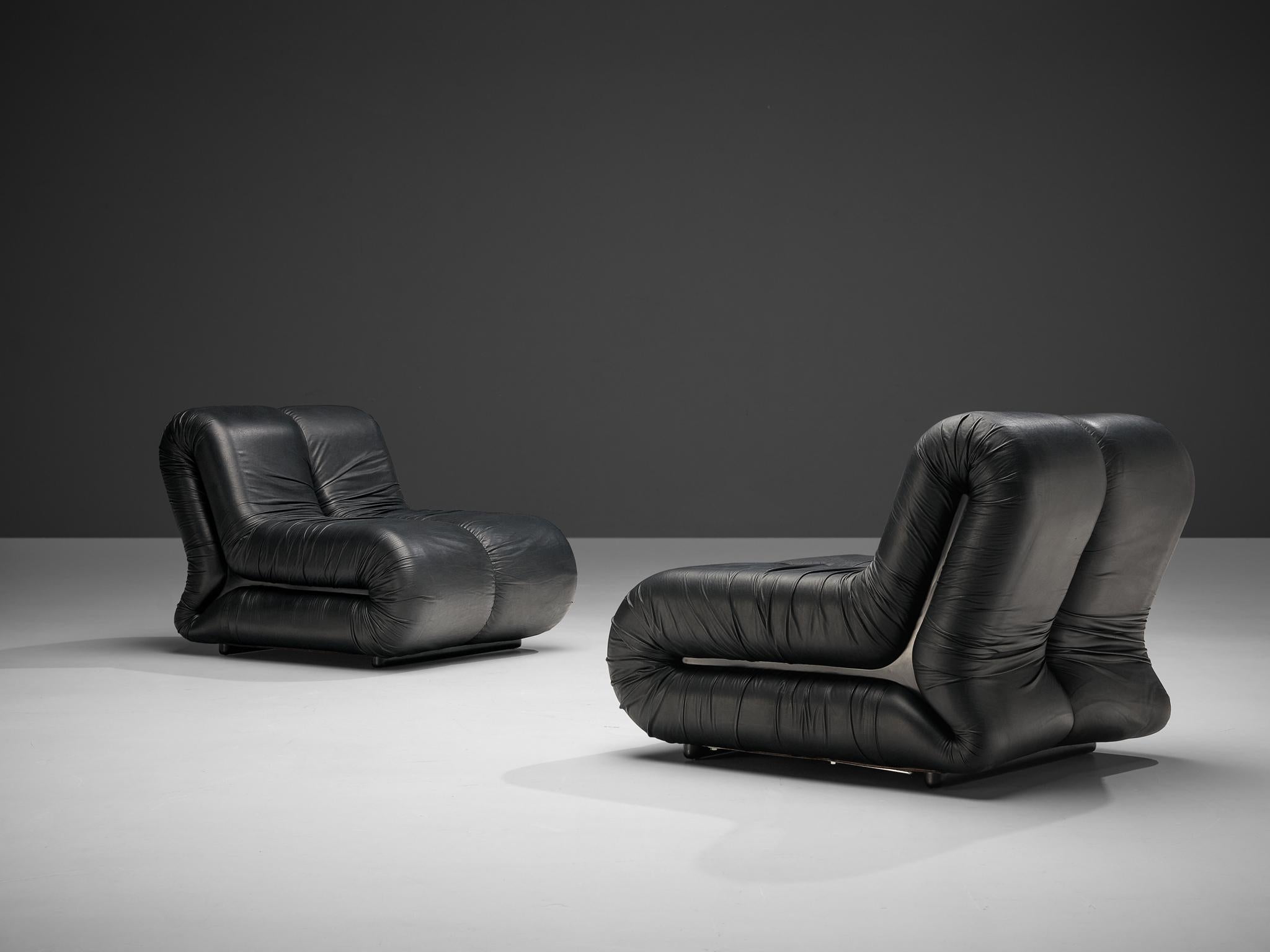Mid-20th Century Claudio Vagnoni for 1P Pair of 'Pagru' Lounge Chairs in Black Leather