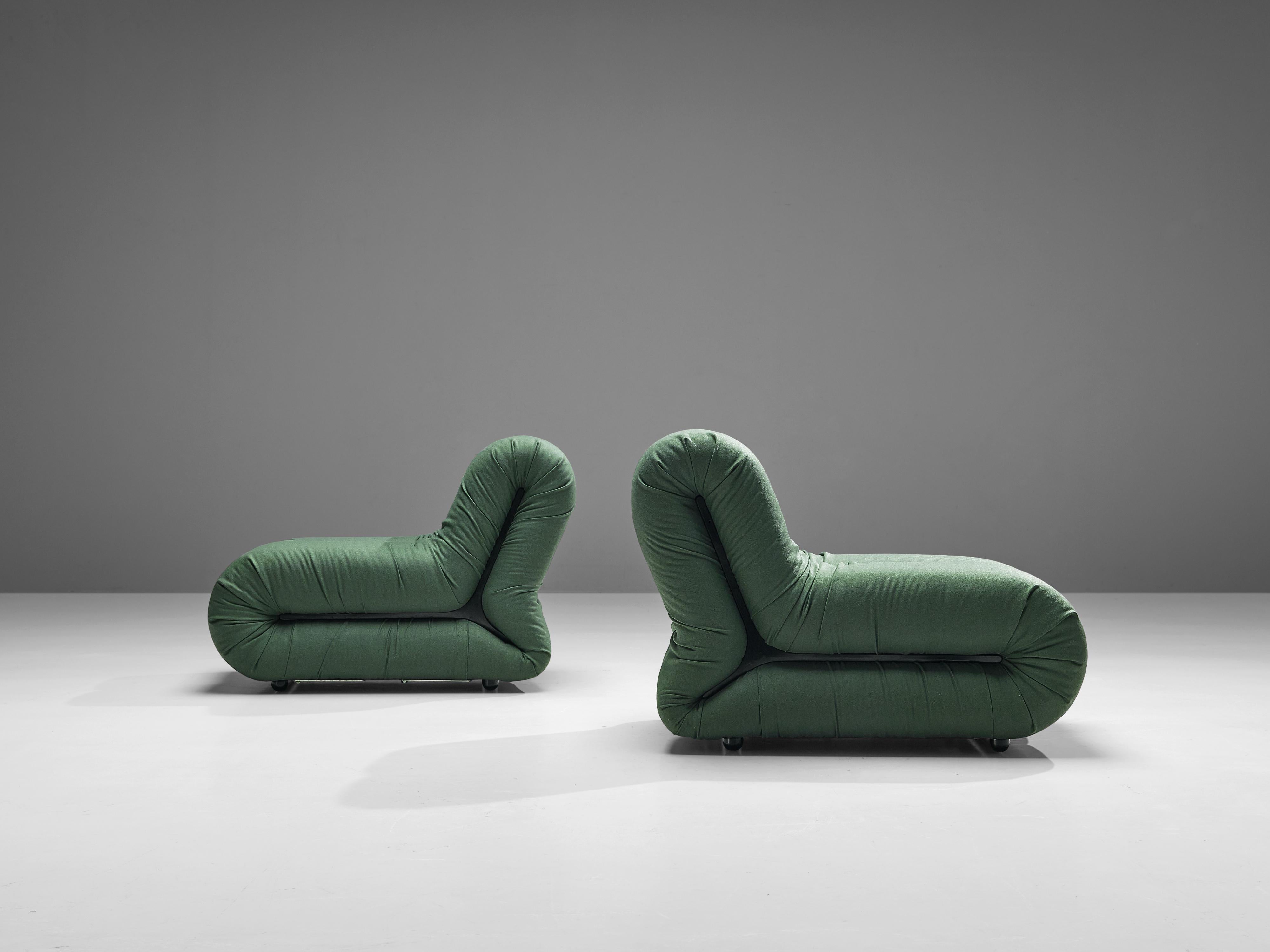 Claudio Vagnoni for 1P Pair of ‘Pagru’ Lounge Chairs in Green Upholstery In Good Condition In Waalwijk, NL