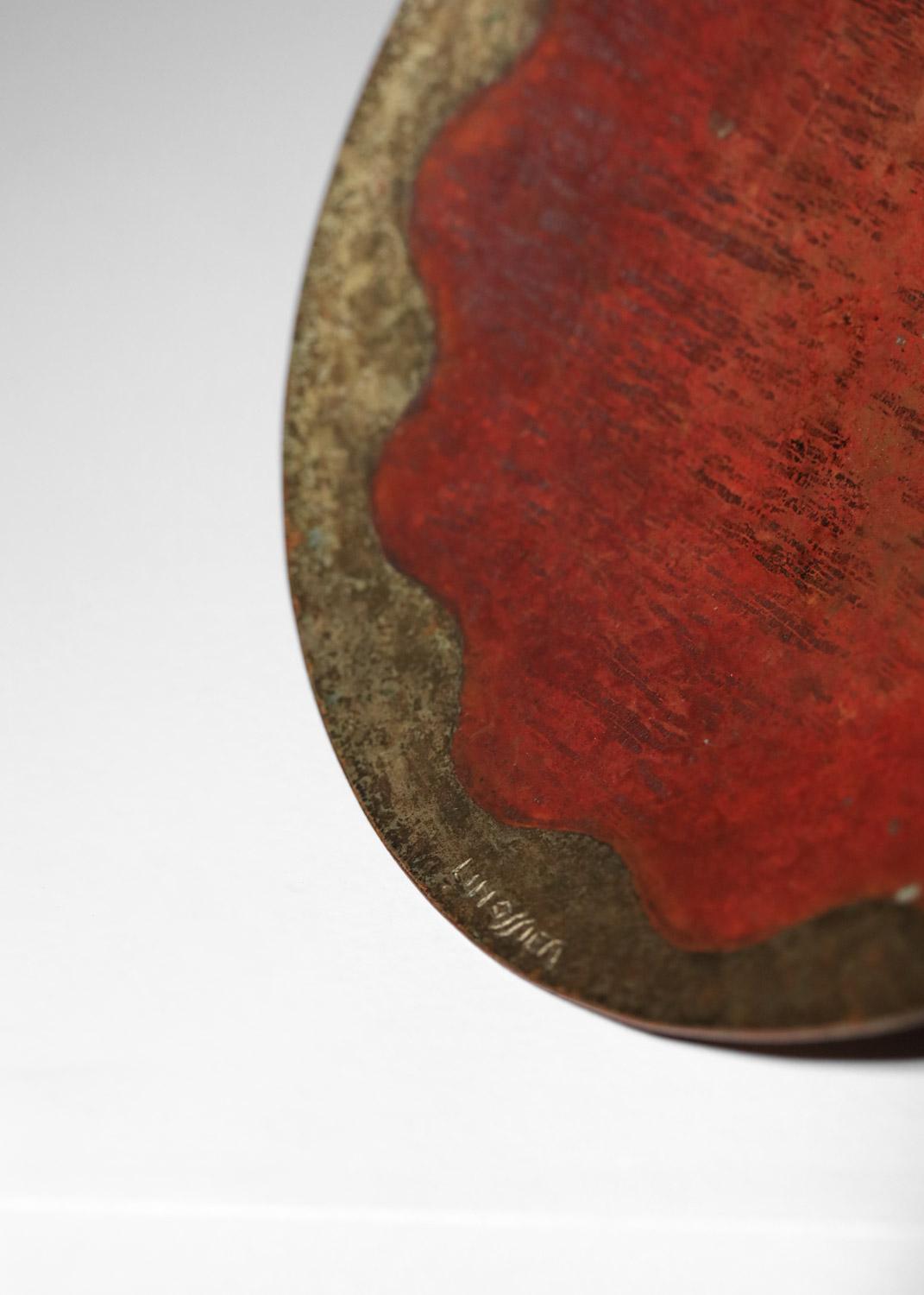 Art deco cup by French artist Claudius Linossier from the 1930s/40s using the brassware technique specific to the artist. Structure in hammered copper in red tones decorated with a golden frieze all around the cup. Very beautiful vintage condition,