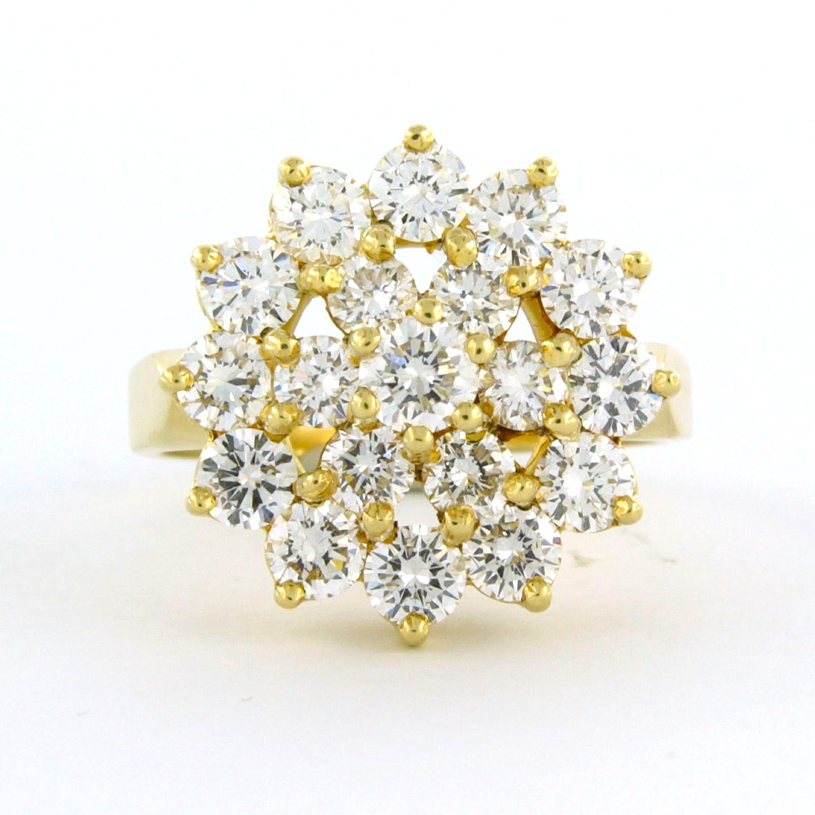 18k yellow gold ring set with brilliant cut diamond up to 2.30 ct - G/H - VS/SI - ring size US 7.5 - EU 17.75 (56)

detailed description

The ring is 1.7 cm wide

ring size US 7.5 - EU 17.75 (56), ring can be enlarged or reduced a few sizes for