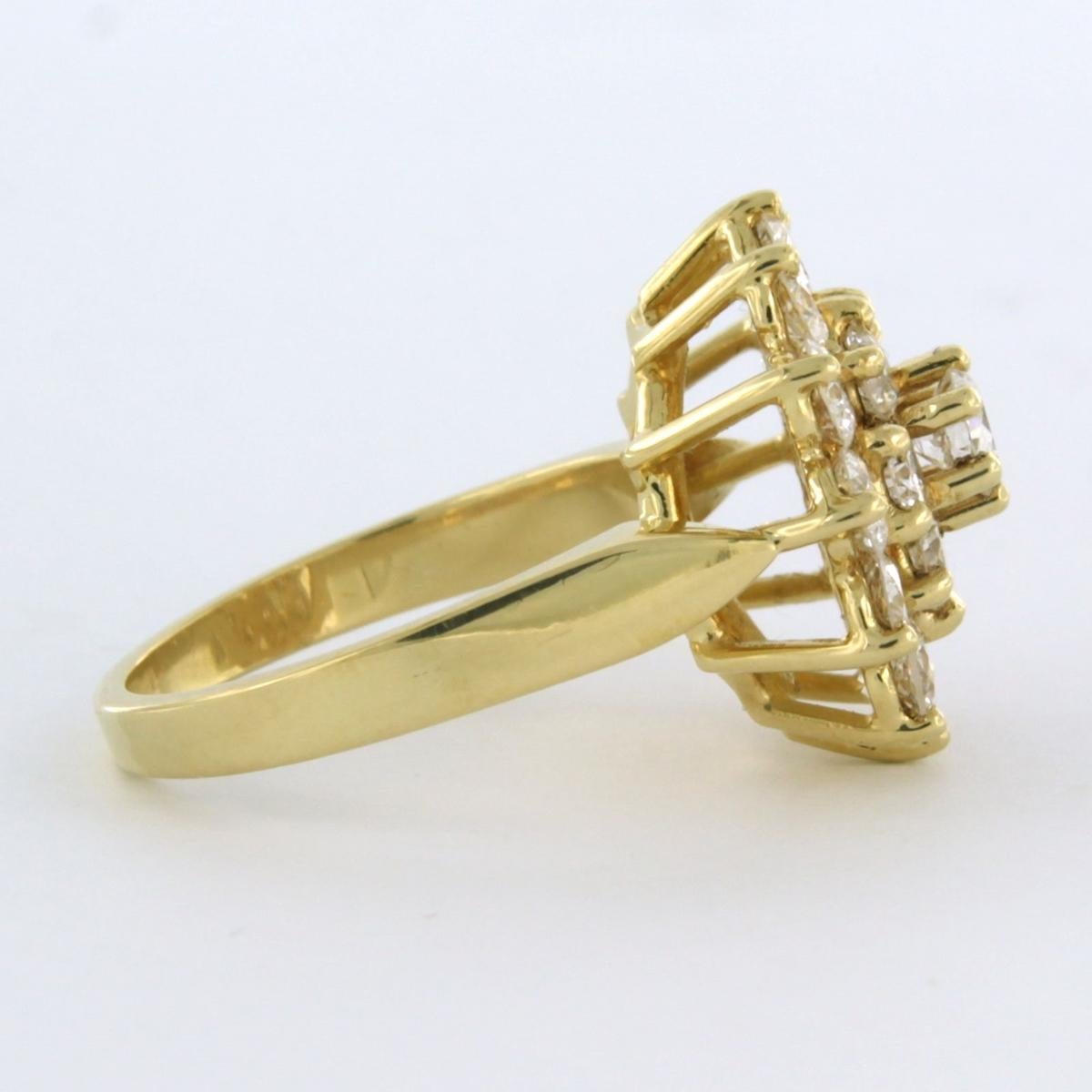 Brilliant Cut Clauter ring with brilliant cut diamonds up to 2.30ct 7.2 grams 18k gold For Sale