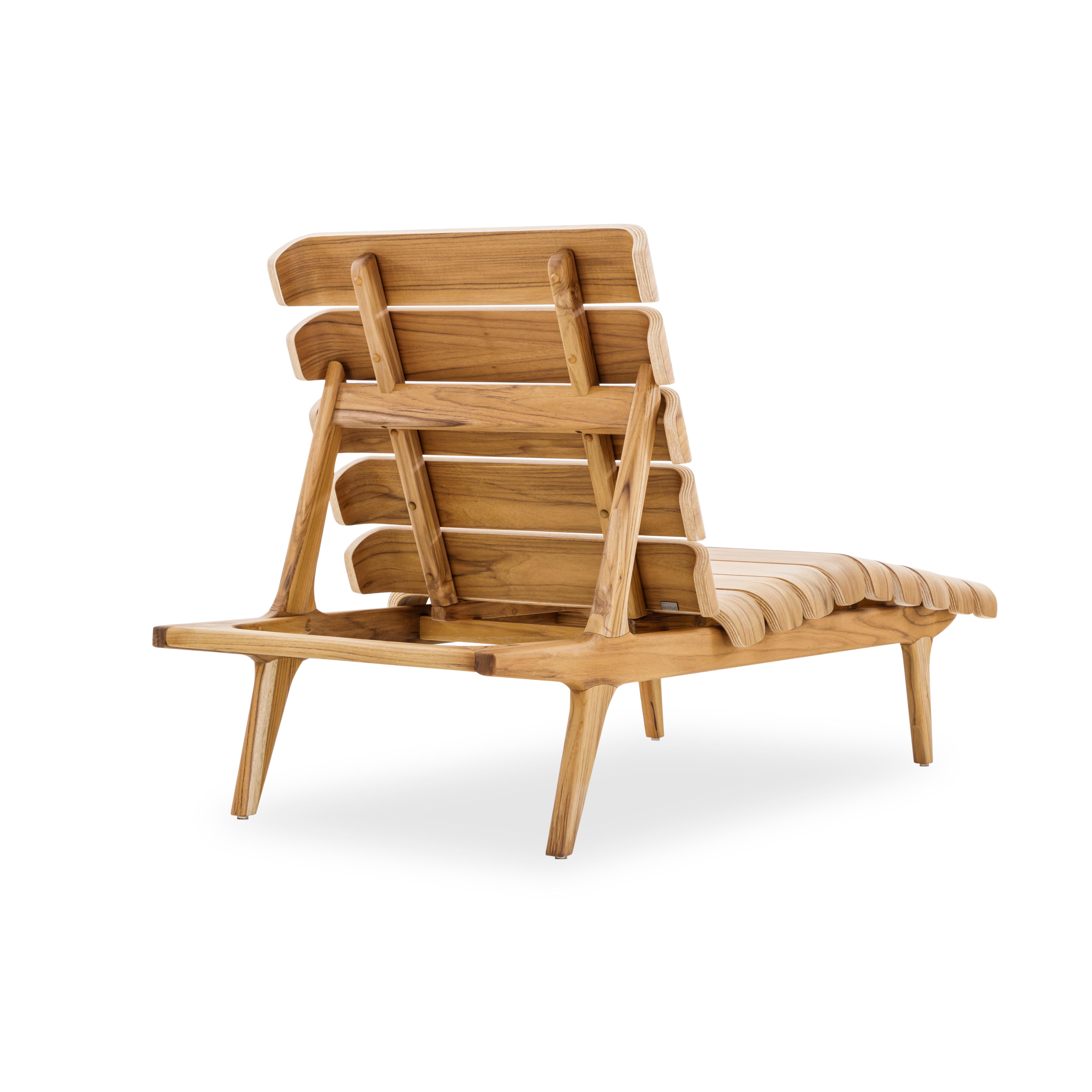 Clave Indoor Chaise in Teak Wood Finish For Sale 3