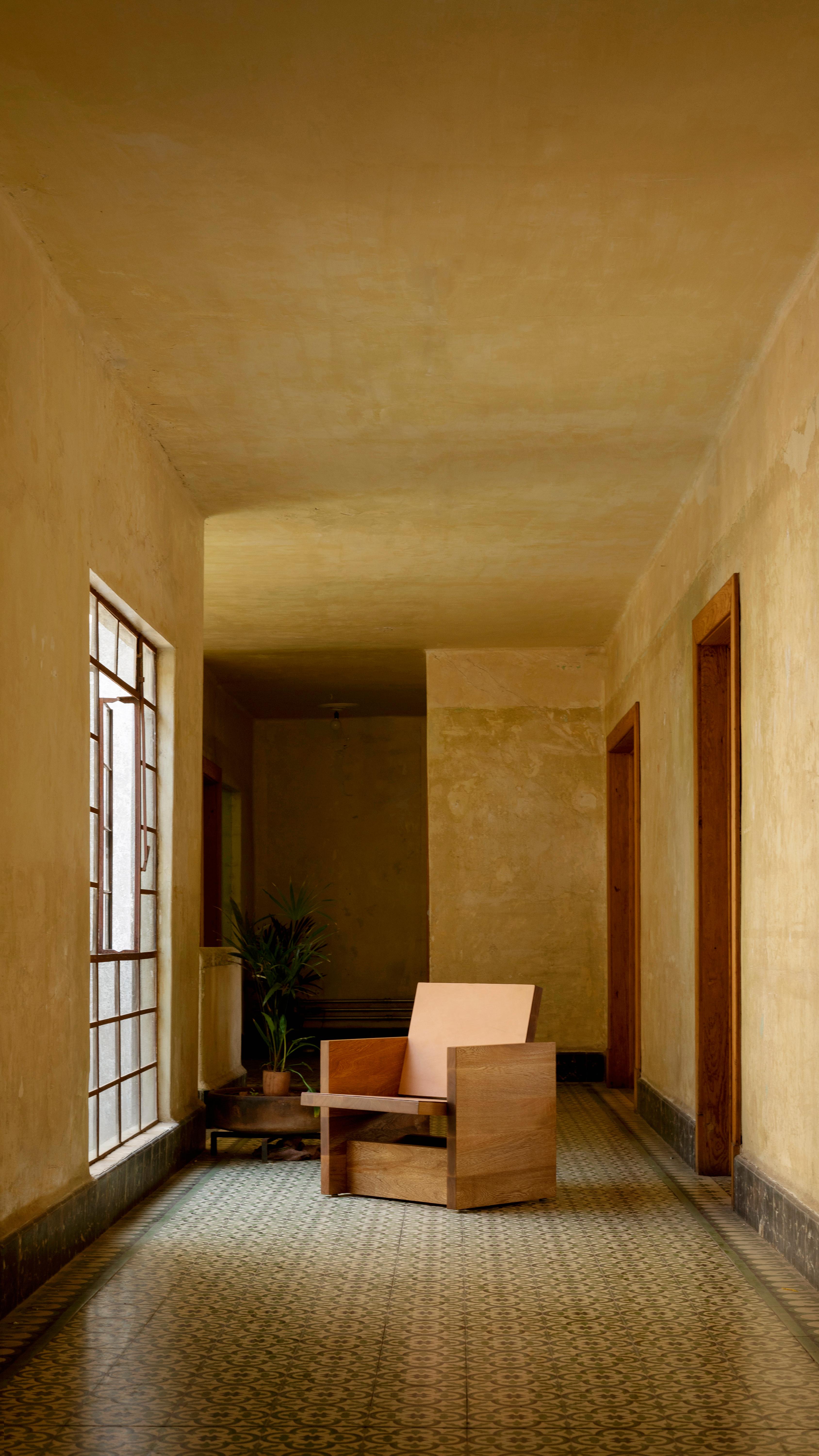 Clavijero Lounge Chair, Rosa Morada Wood 3
