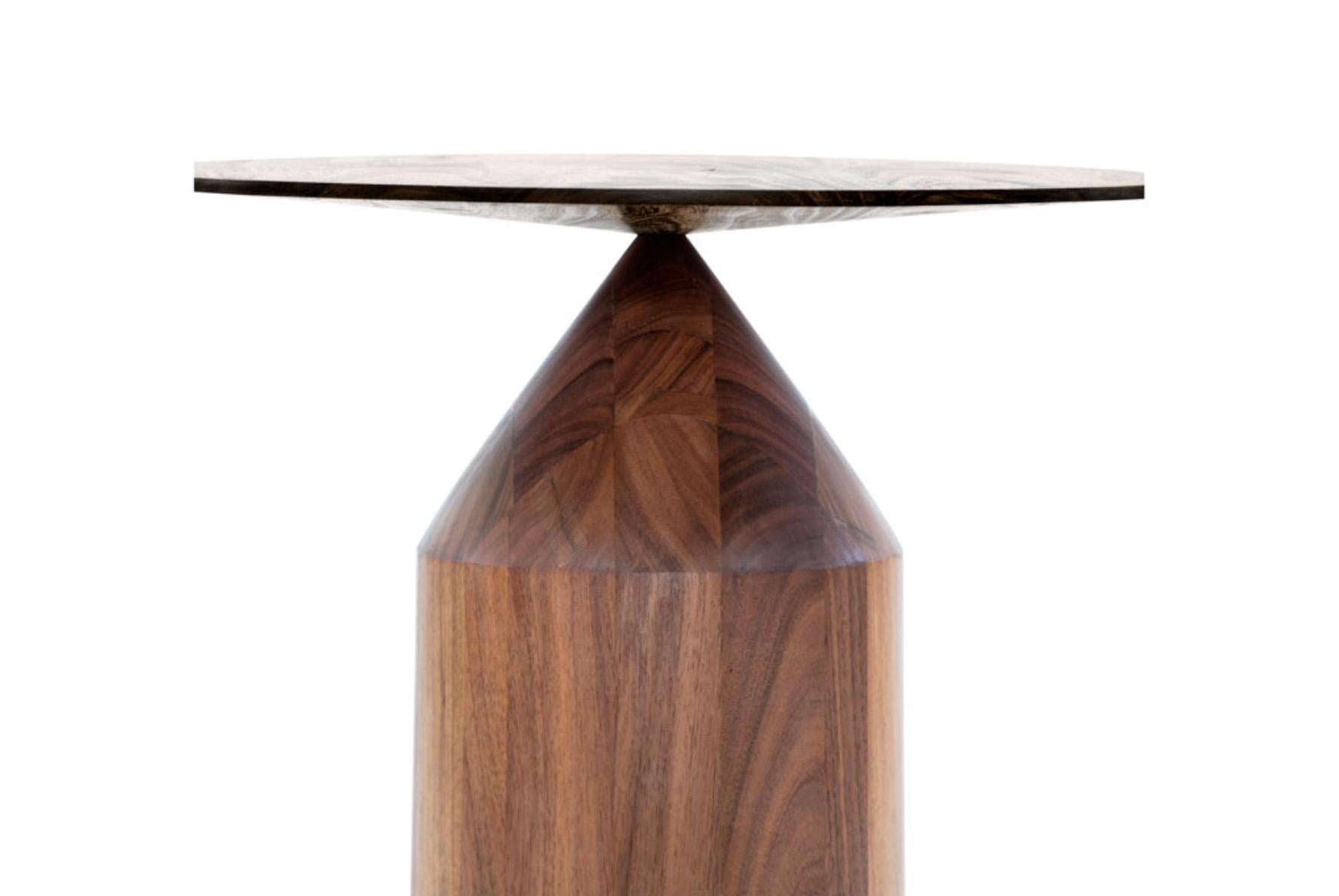 Mid-Century Modern Clavo- Small side table For Sale