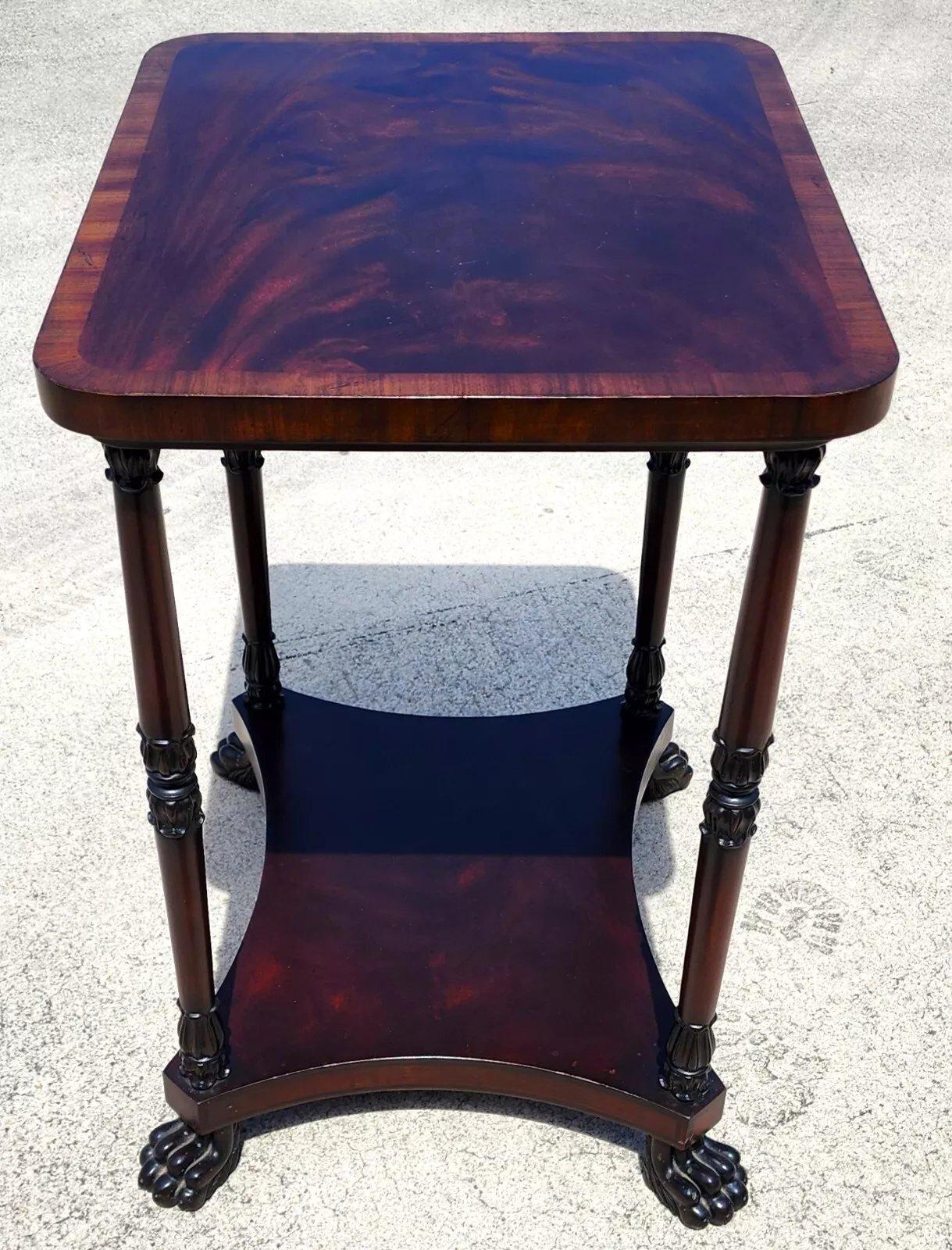 Beistelltisch mit Klauenfuß von Hickory Chair Co, Vintage im Angebot 6