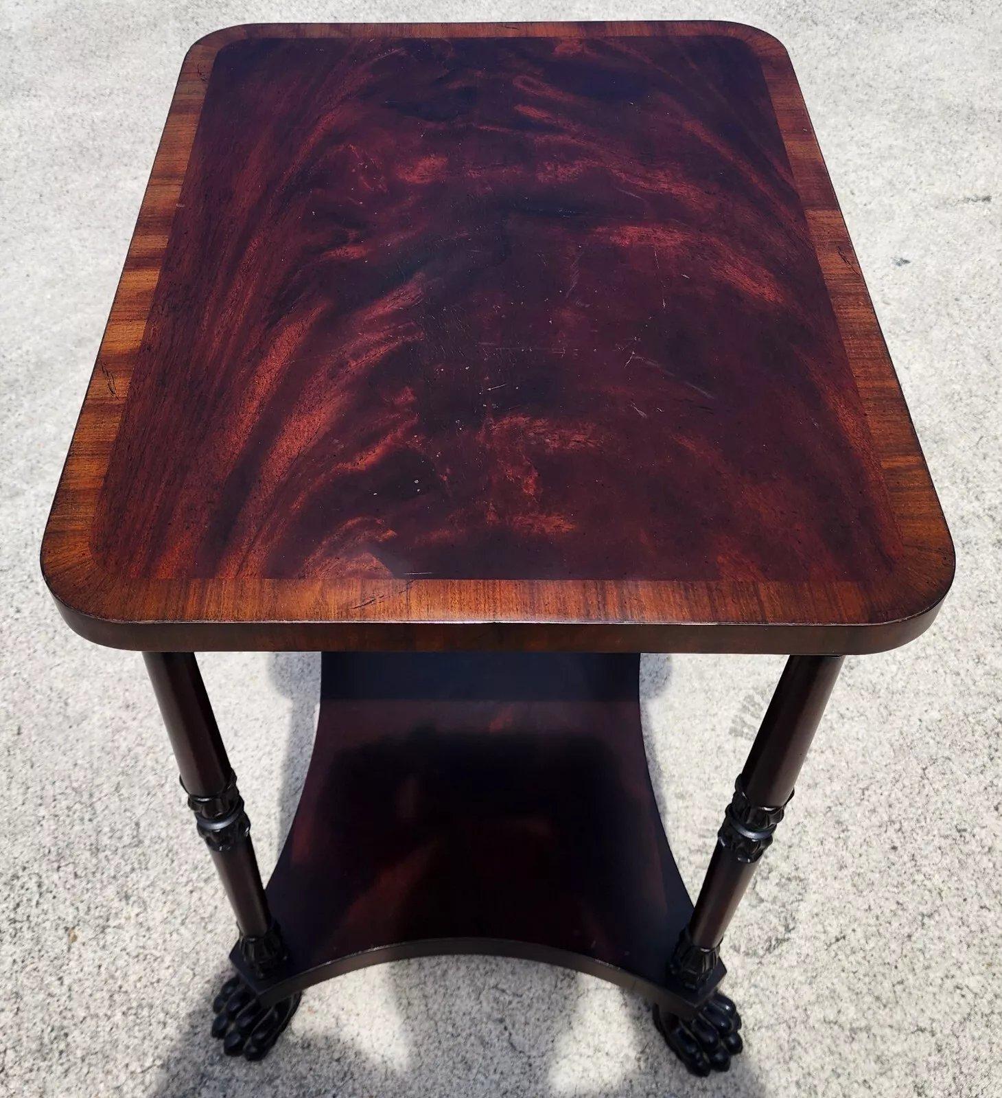 Beistelltisch mit Klauenfuß von Hickory Chair Co, Vintage im Angebot 7