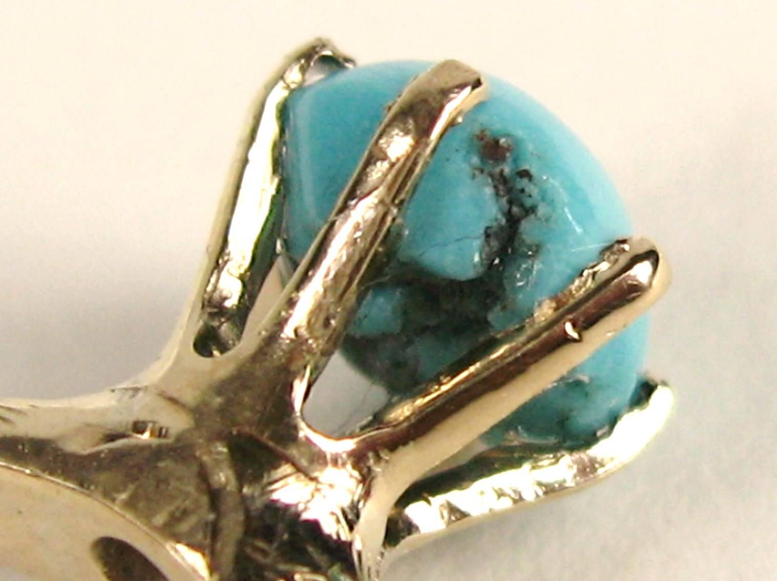 Anello in oro con turchese persiano incastonato a clava In condizioni buone in vendita a Wallkill, NY