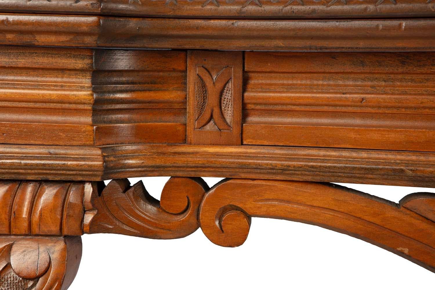 Mesa Demi-Lune Plegable de Roble Queen Anne en venta