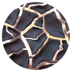 Clay Disc S.I, vielseitiges Wandobjekt aus handgeformtem Eichenholz, zeitgenössisches Design