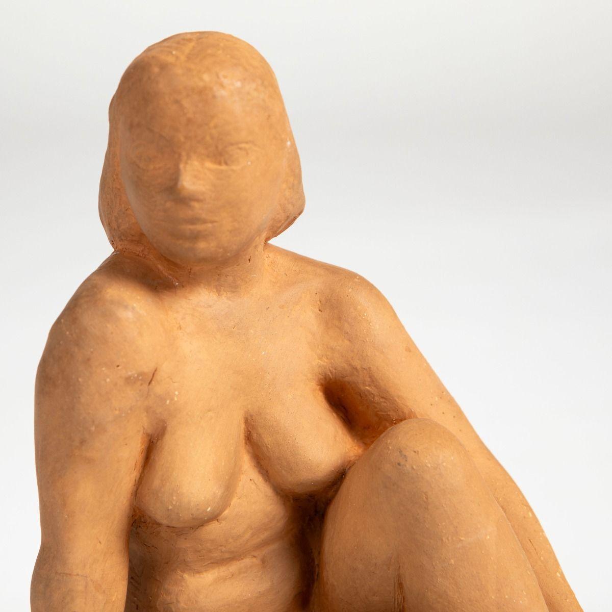 Fait main Figurine en argile d'une femme assise - Bengt Lissegårdh 1950's en vente