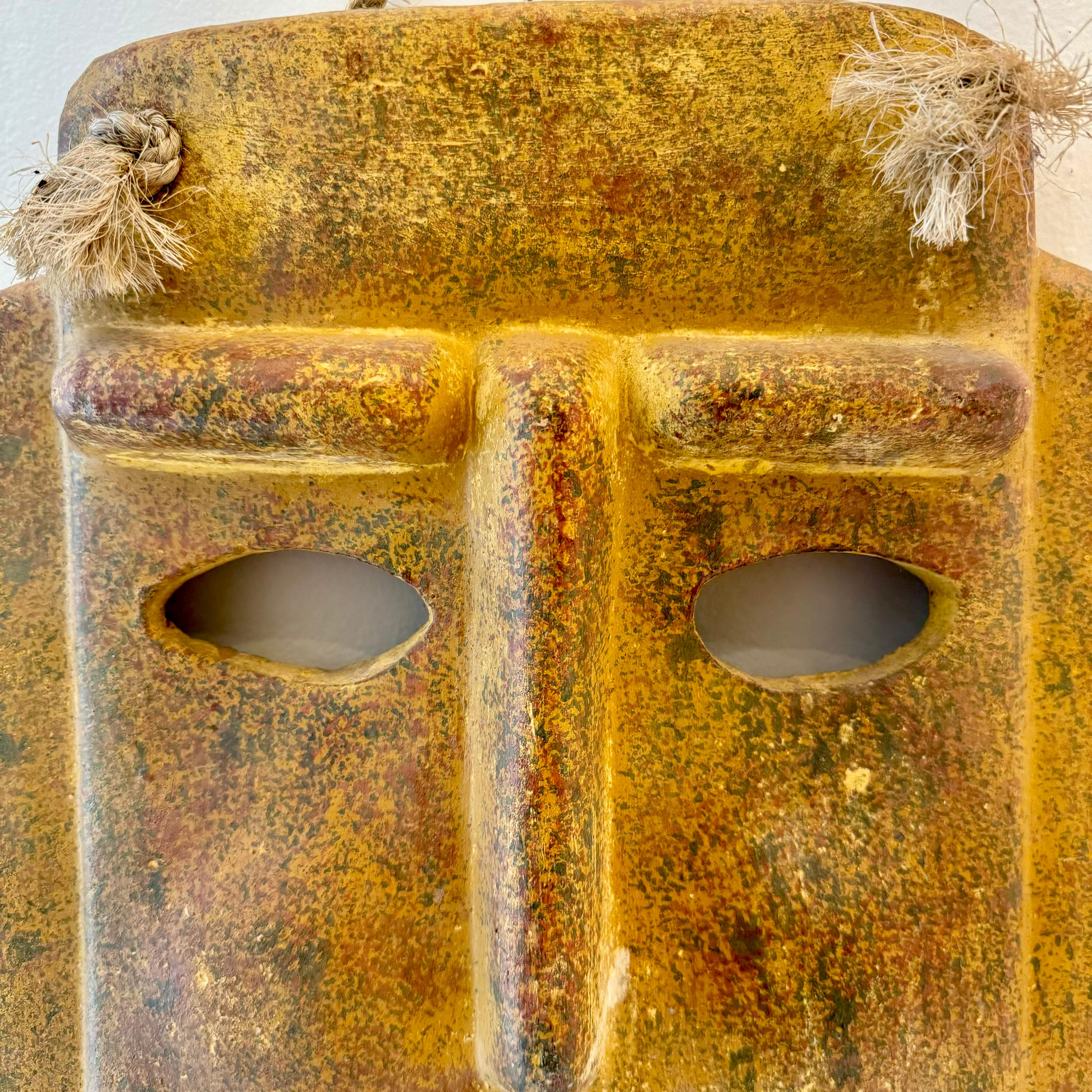 Italiano Maschera di argilla, 1960 Italia in vendita