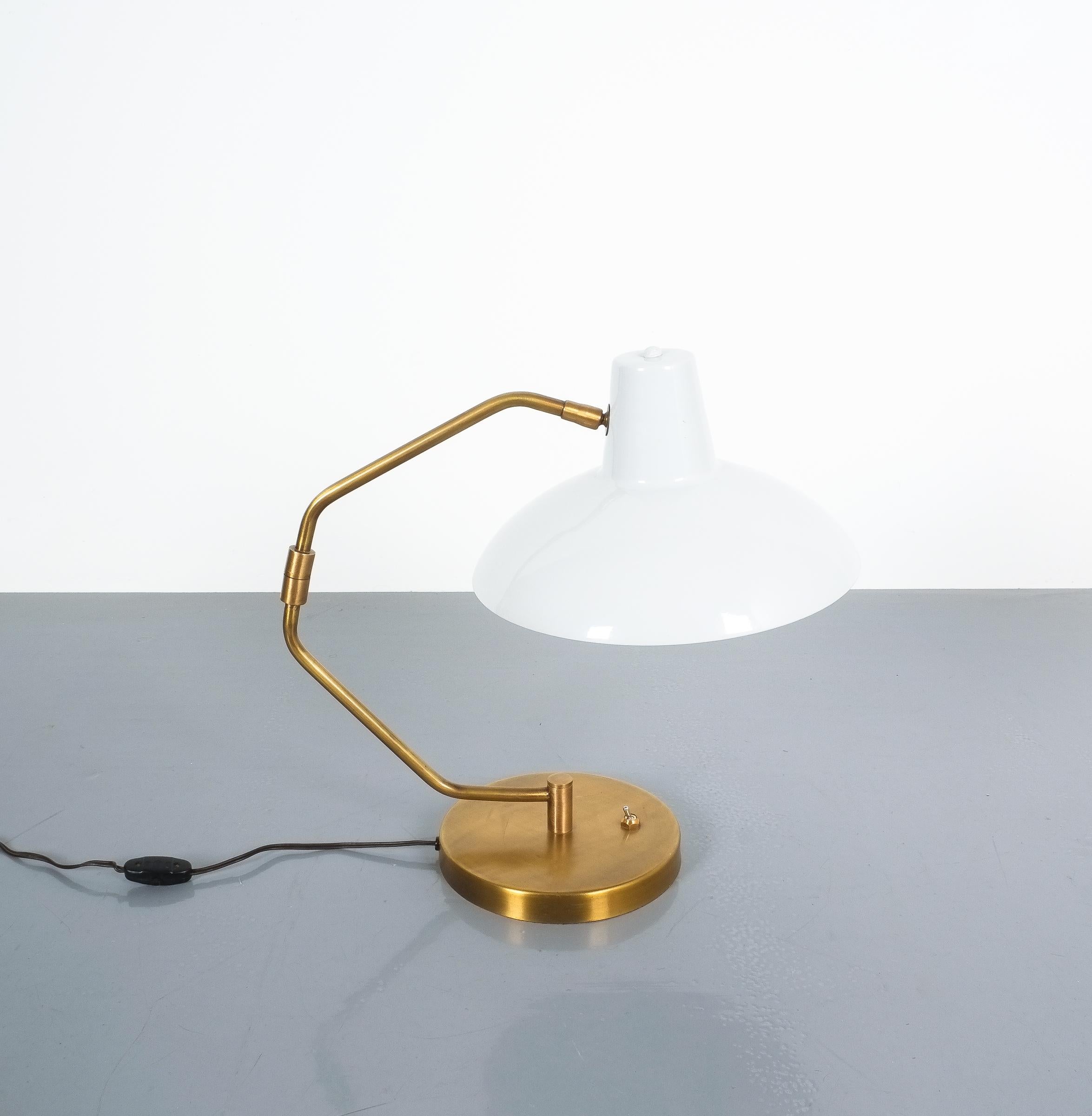 Clay Michie für Knoll International Articulating No. 8 Tischlampe, Ton (Moderne der Mitte des Jahrhunderts) im Angebot