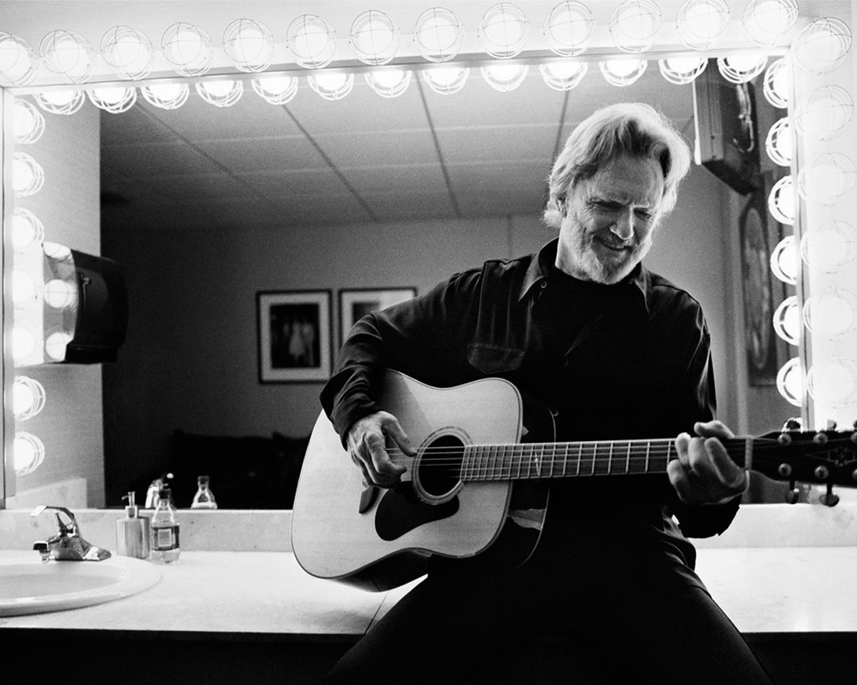 Clay Patrick McBride Black and White Photograph – Kris Kristofferson, Kris