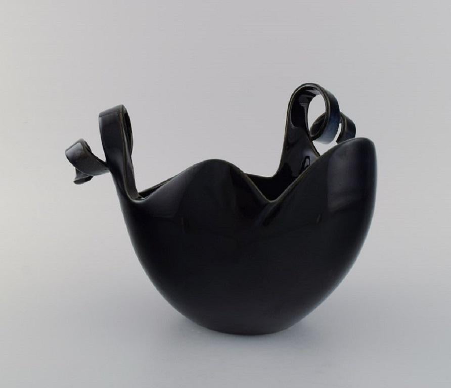 Claydies for Kähler, Primadonna Bowl in Black Glazed Ceramic, 21st C In Excellent Condition For Sale In Copenhagen, DK